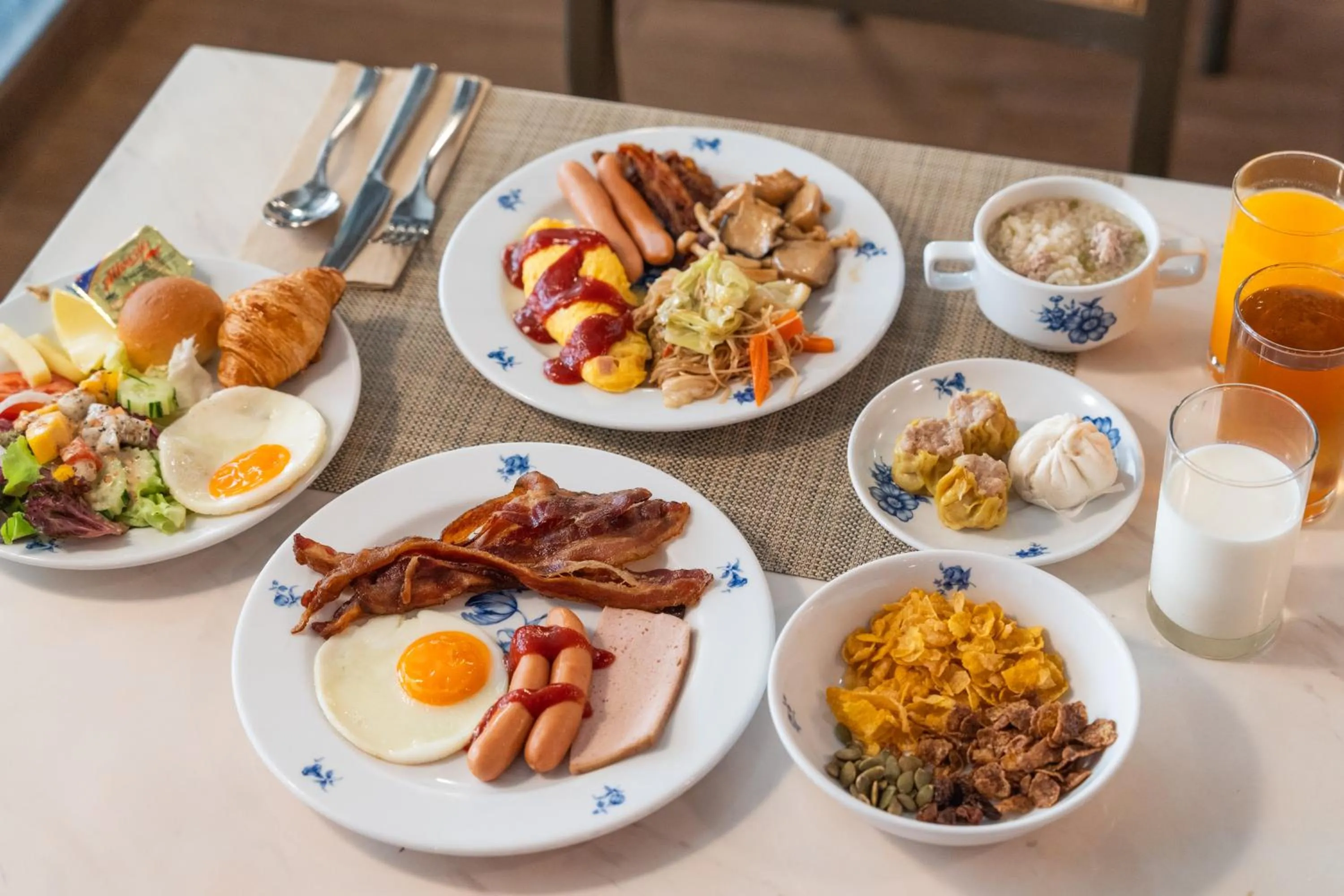 Breakfast in Montien Hotel Surawong Bangkok