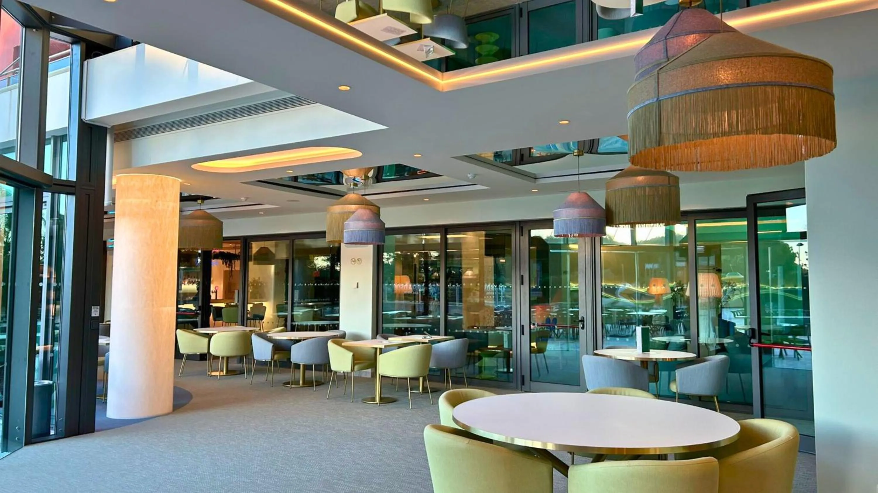 Living room in Aquashow Park Hotel