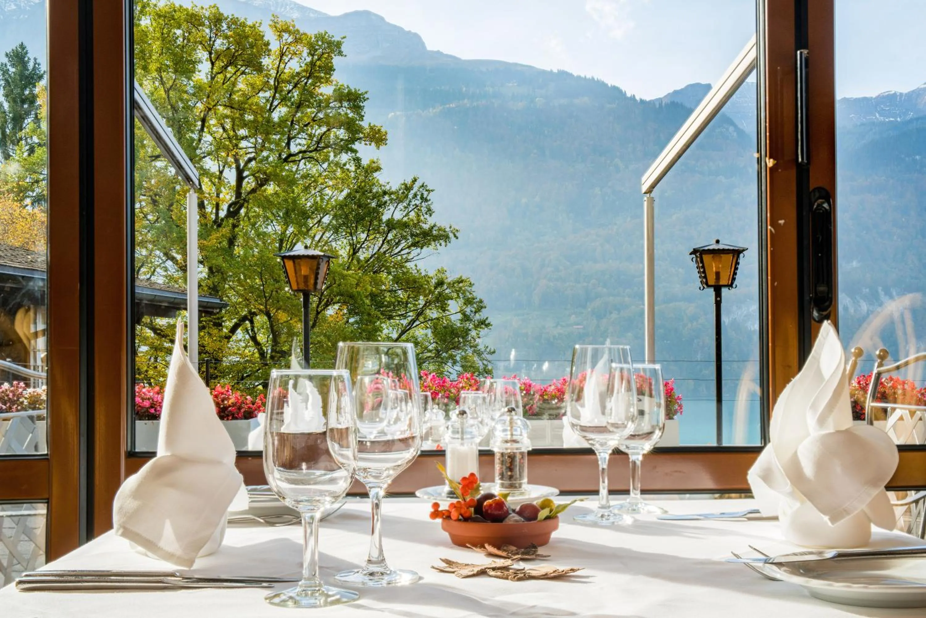 Restaurant/places to eat in Hotel Lindenhof by Crossworld AG