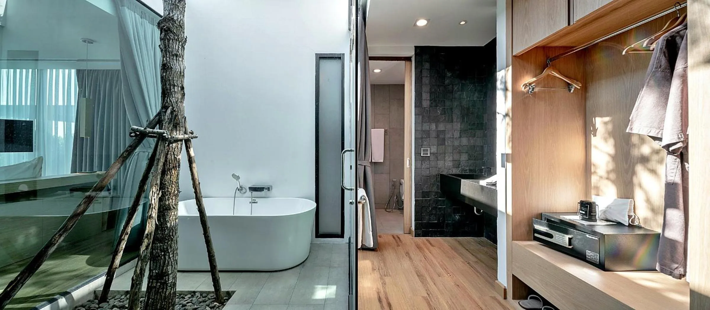 Shower in De Capoc Resort