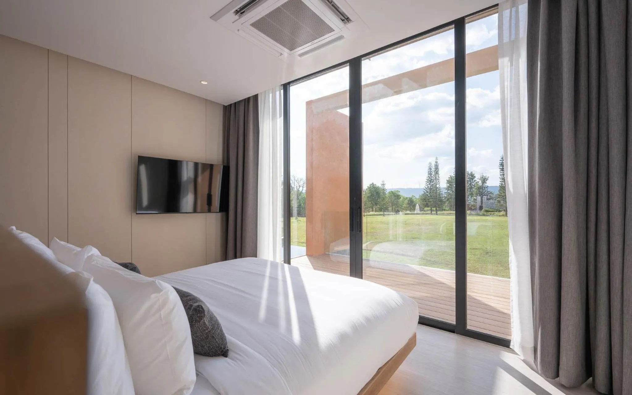 Bedroom, Bed in De Capoc Resort