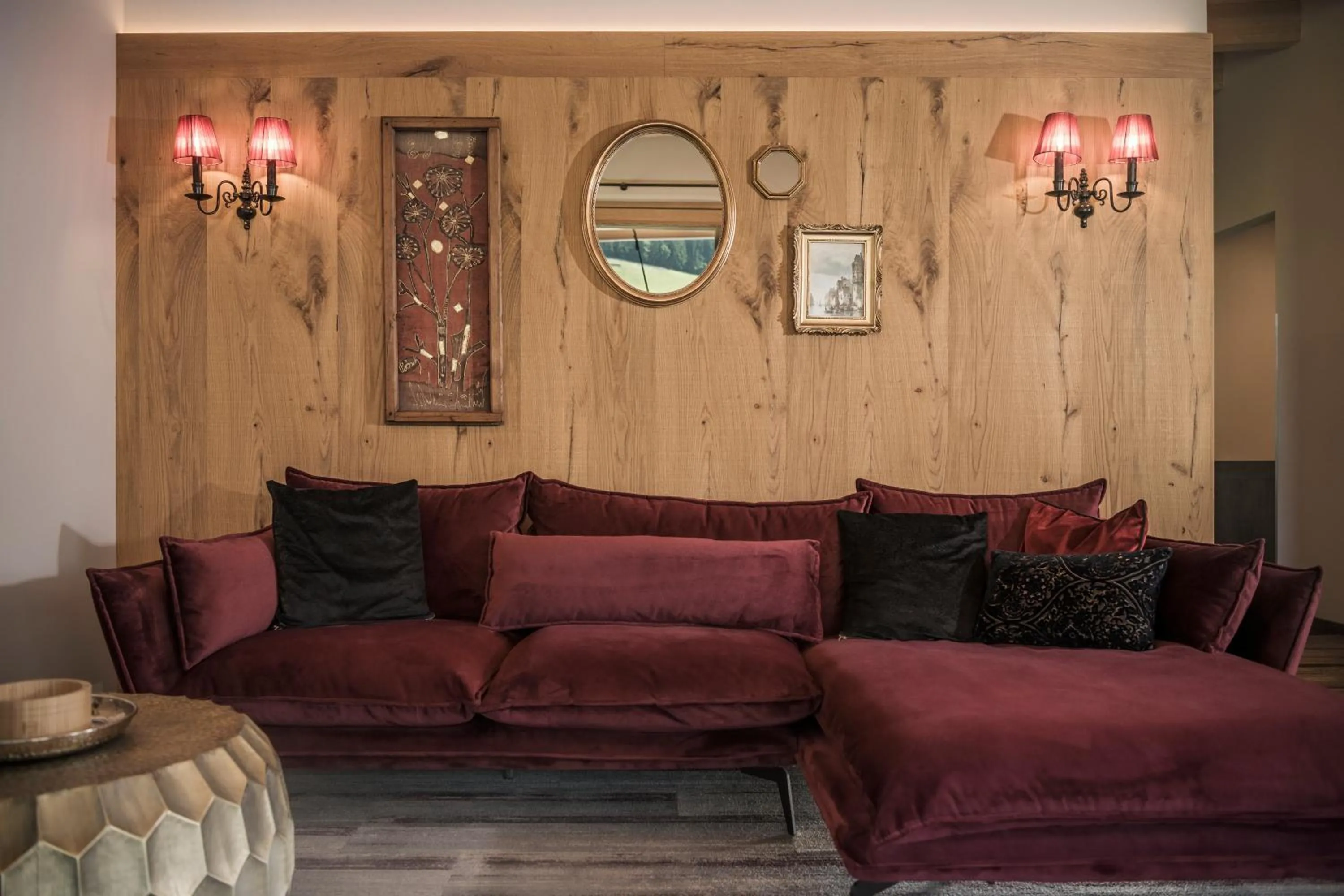 Appartement Zillertal Klee mit Restaurant KleemenTine