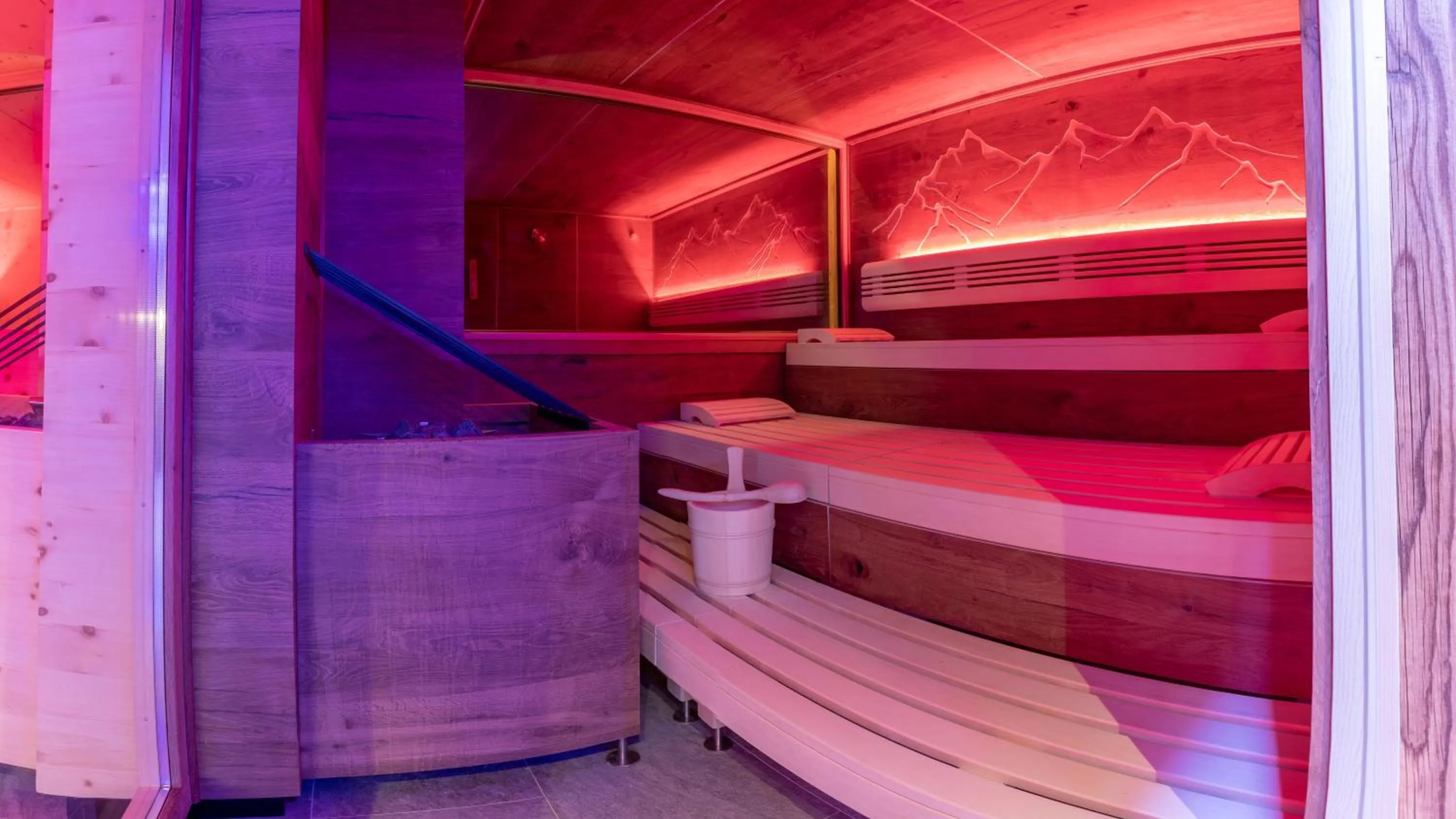 Sauna in Appartement Zillertal Klee mit Restaurant KleemenTine