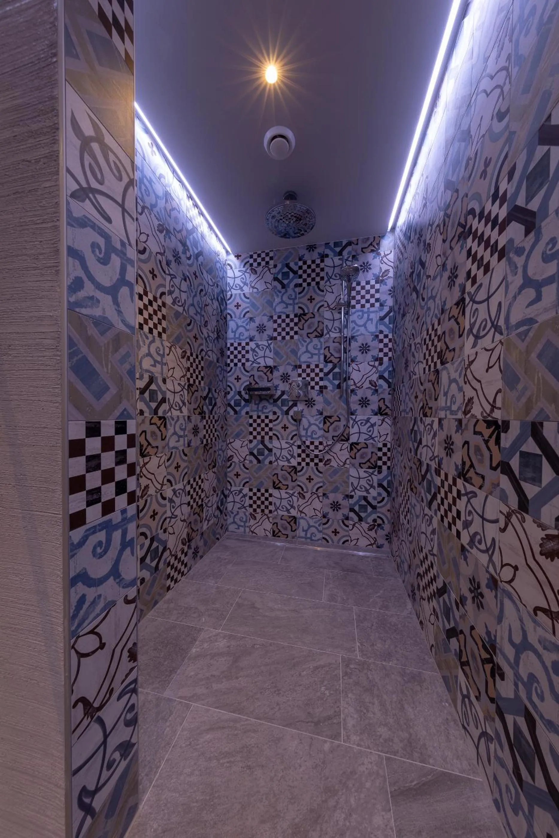 Spa and wellness centre/facilities in Appartement Zillertal Klee mit Restaurant KleemenTine