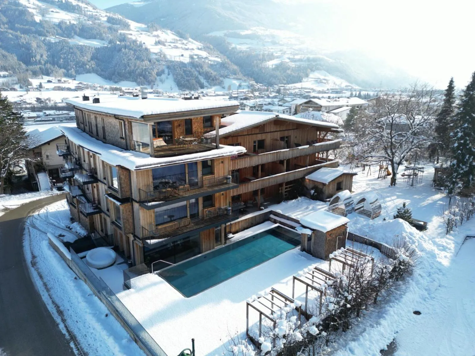 Appartement Zillertal Klee mit Restaurant KleemenTine