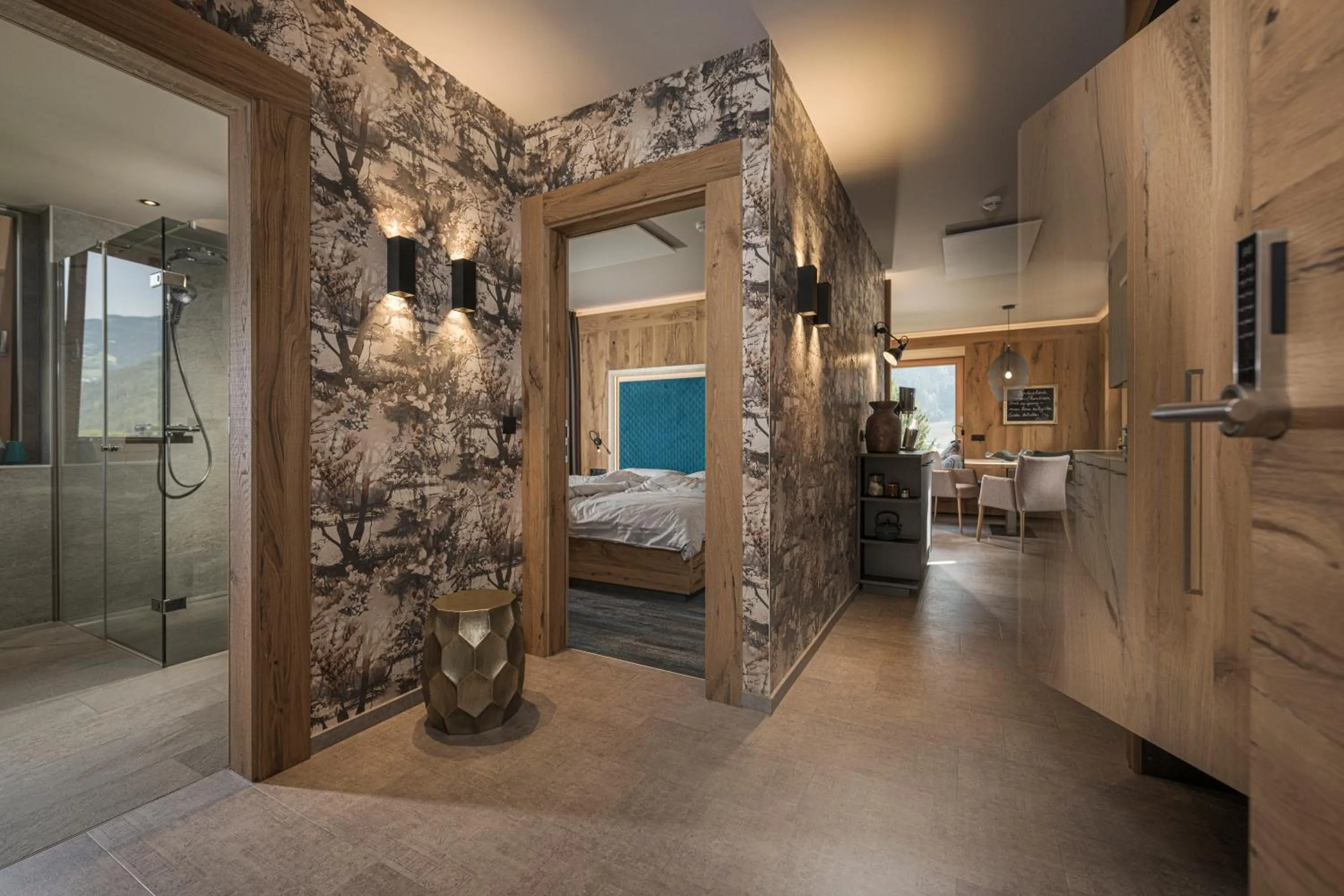 Bed in Appartement Zillertal Klee mit Restaurant KleemenTine