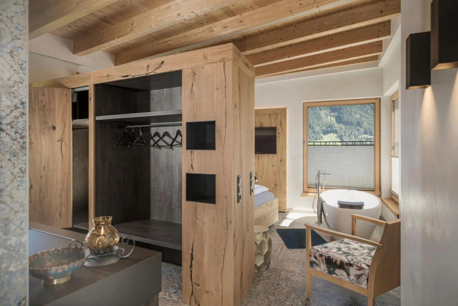 Appartement Zillertal Klee mit Restaurant KleemenTine