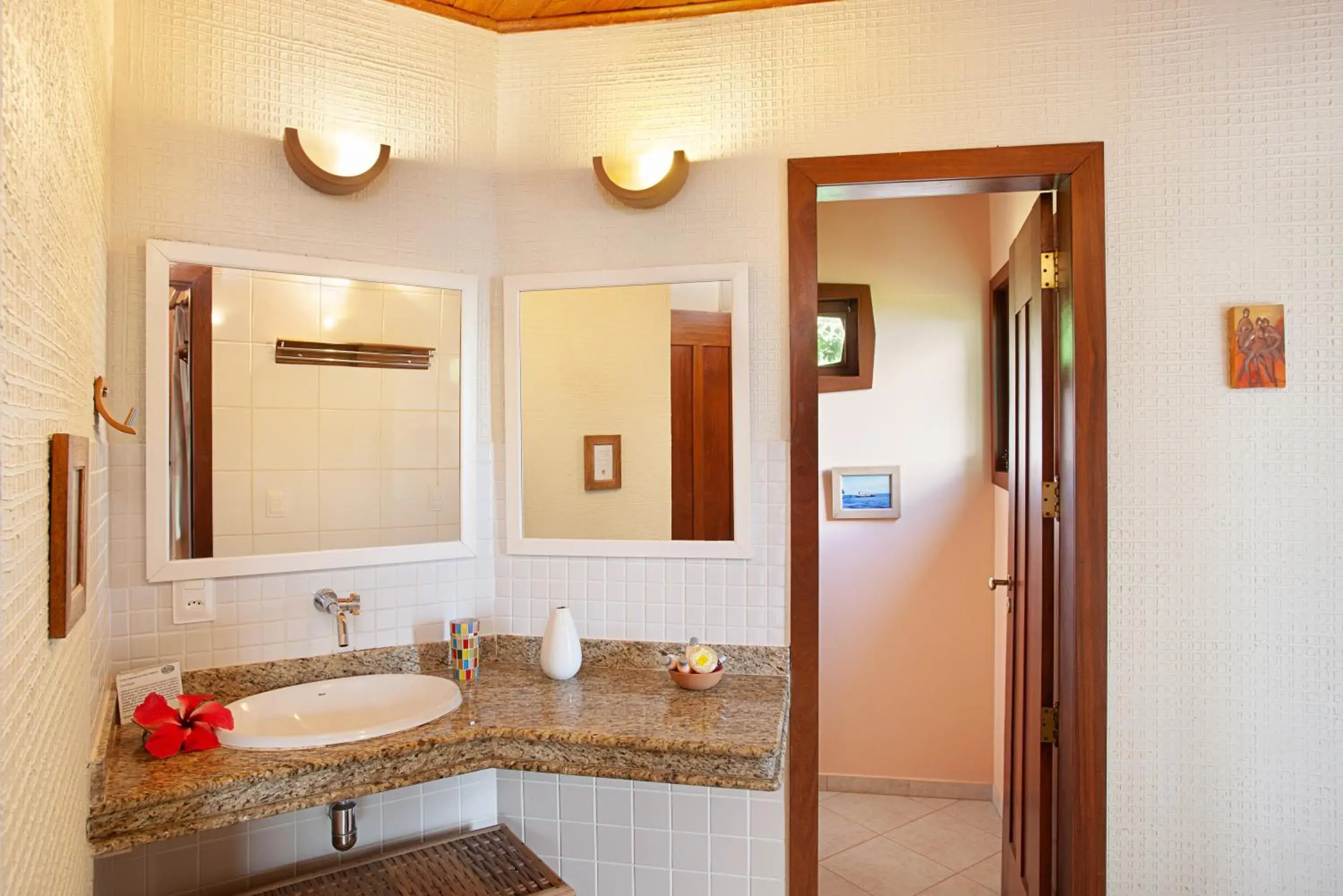 Master Bungalow with Hot Tub in Pousada Mangabeiras Master Bungalow with Hot Tub in Pousada Mangabeiras