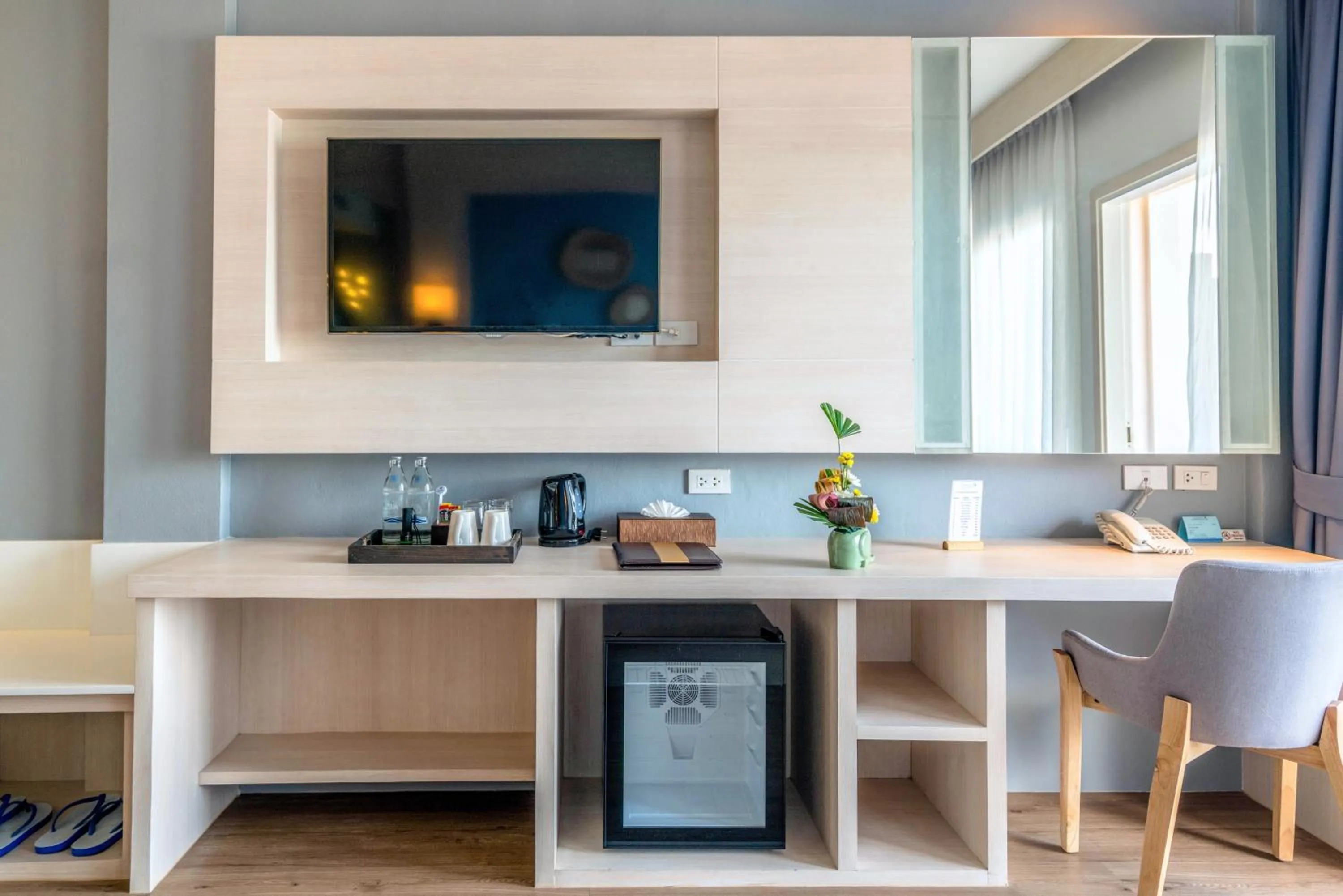 Coffee/tea facilities in Namaka Resort Kamala