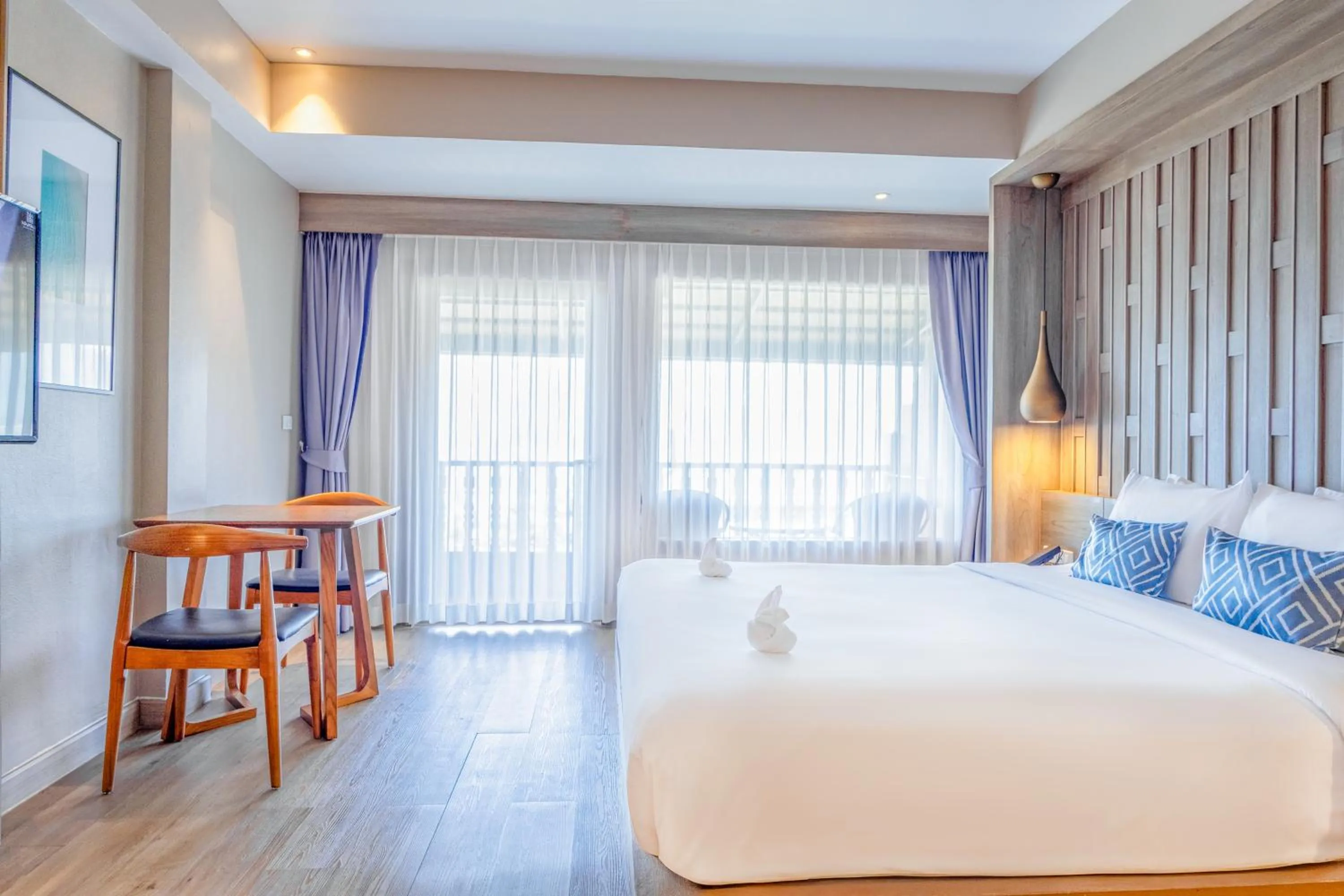 Bed in Namaka Resort Kamala