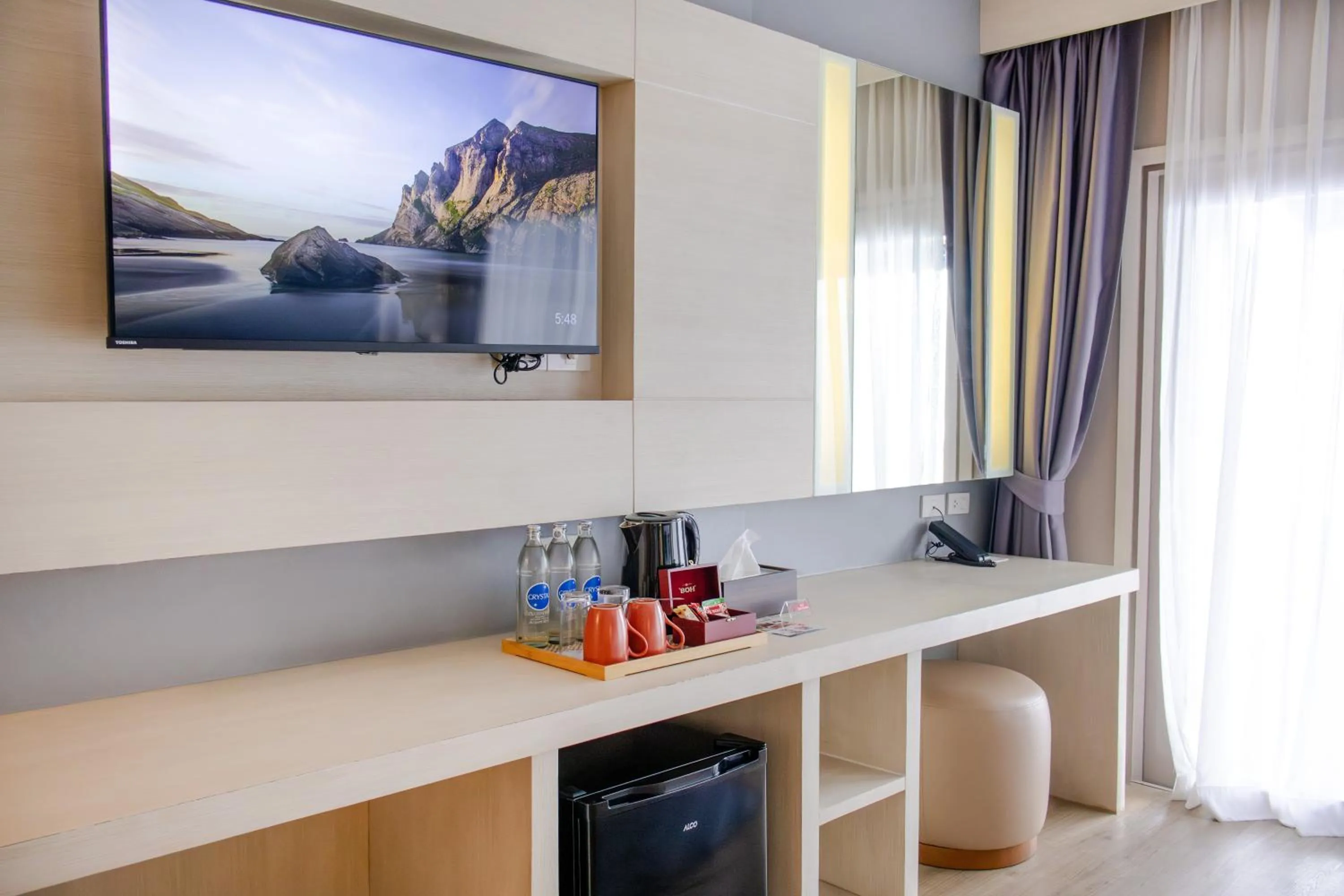 Coffee/tea facilities in Namaka Resort Kamala