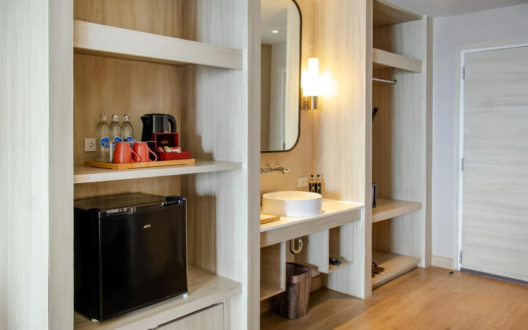 Area and facilities in Namaka Resort Kamala