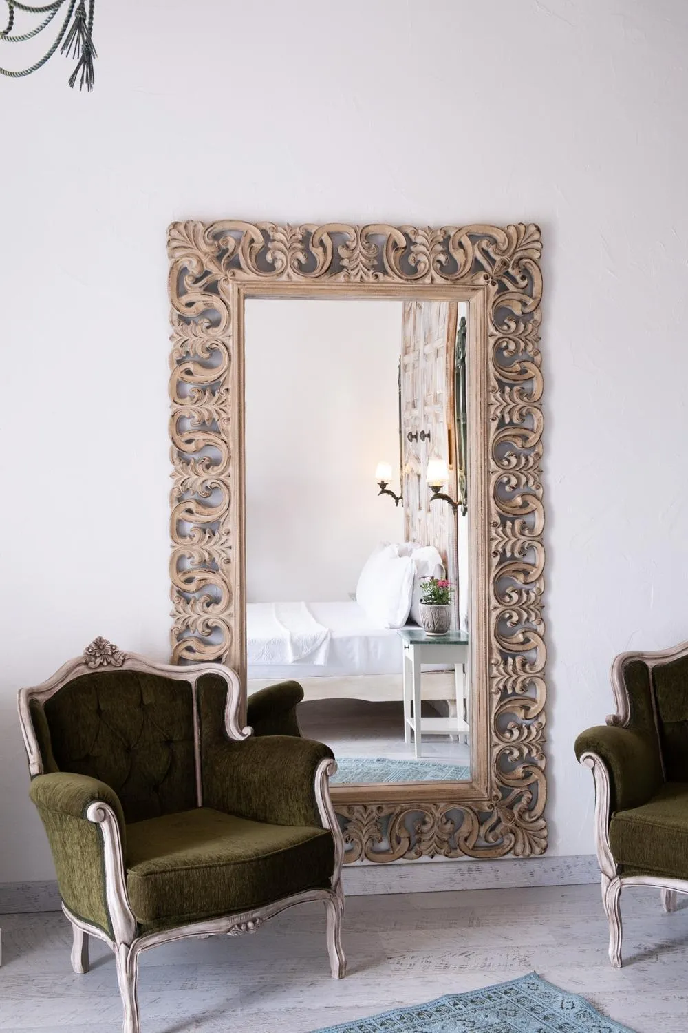 Seating area in Bay C