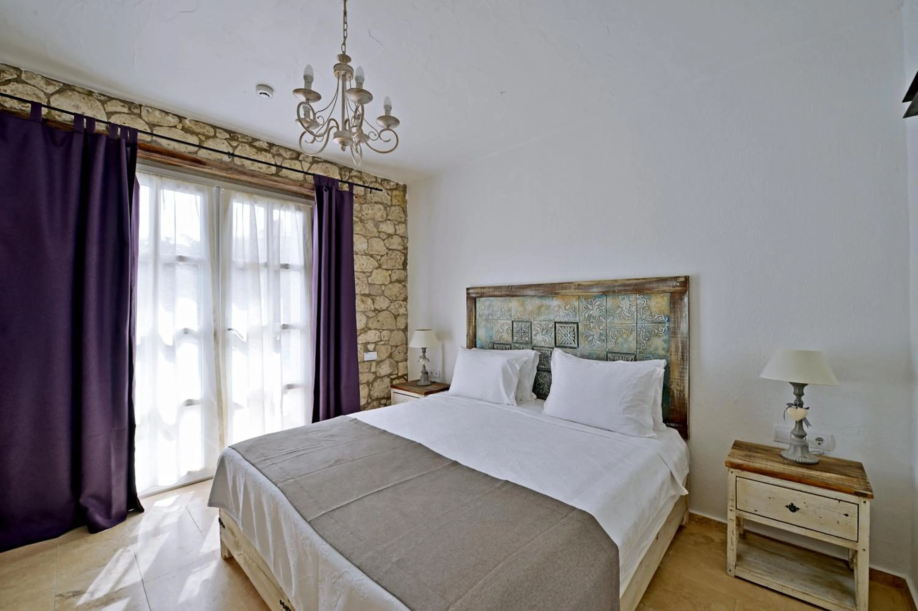 Garden view, Bed in Bay C