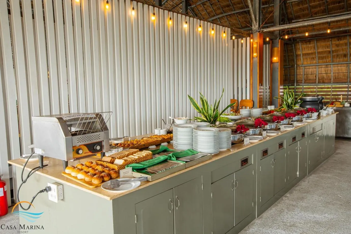 Food and drinks in Casa Marina Resort