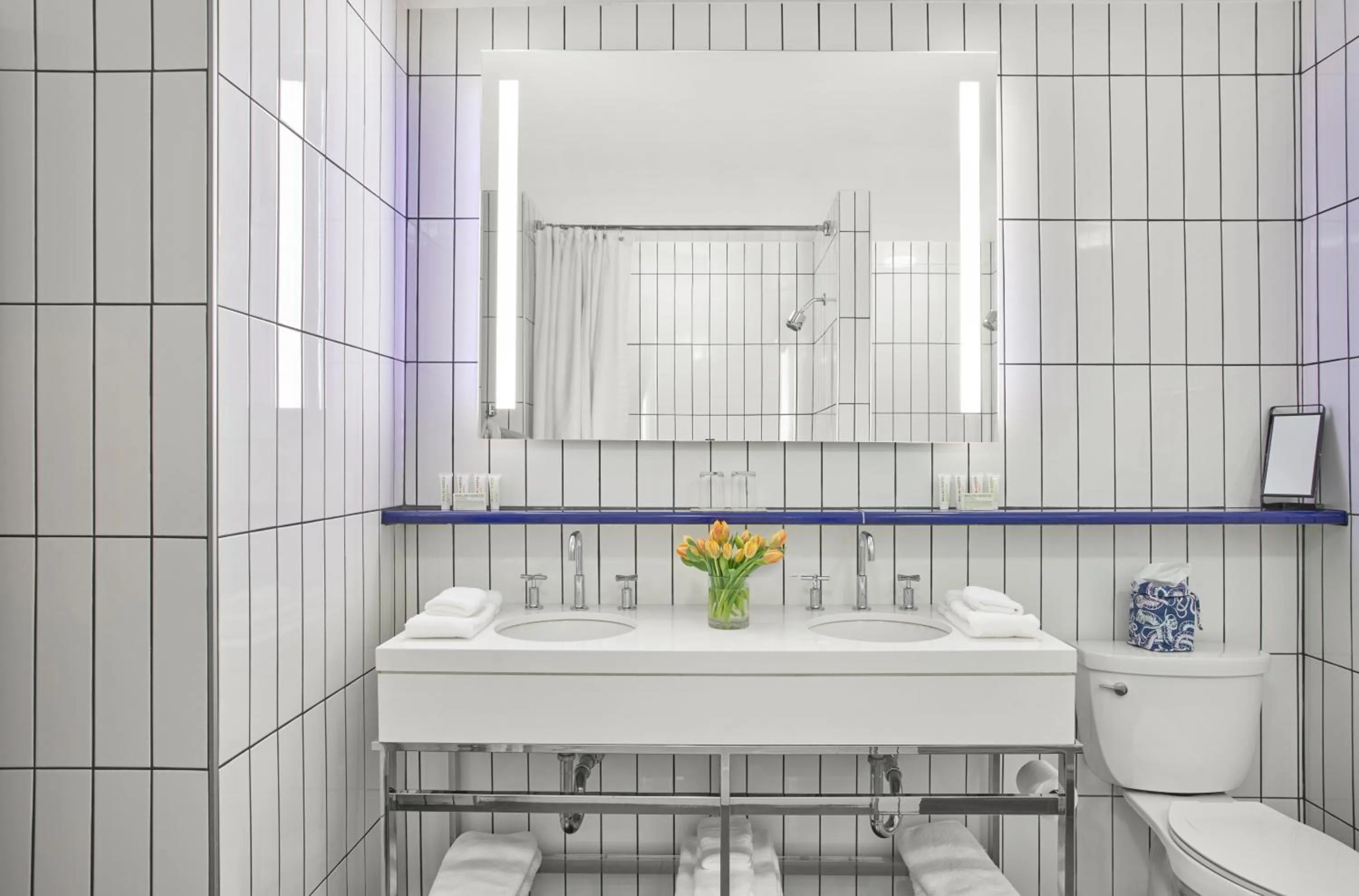 Bathroom in 21c Museum Hotel Louisville