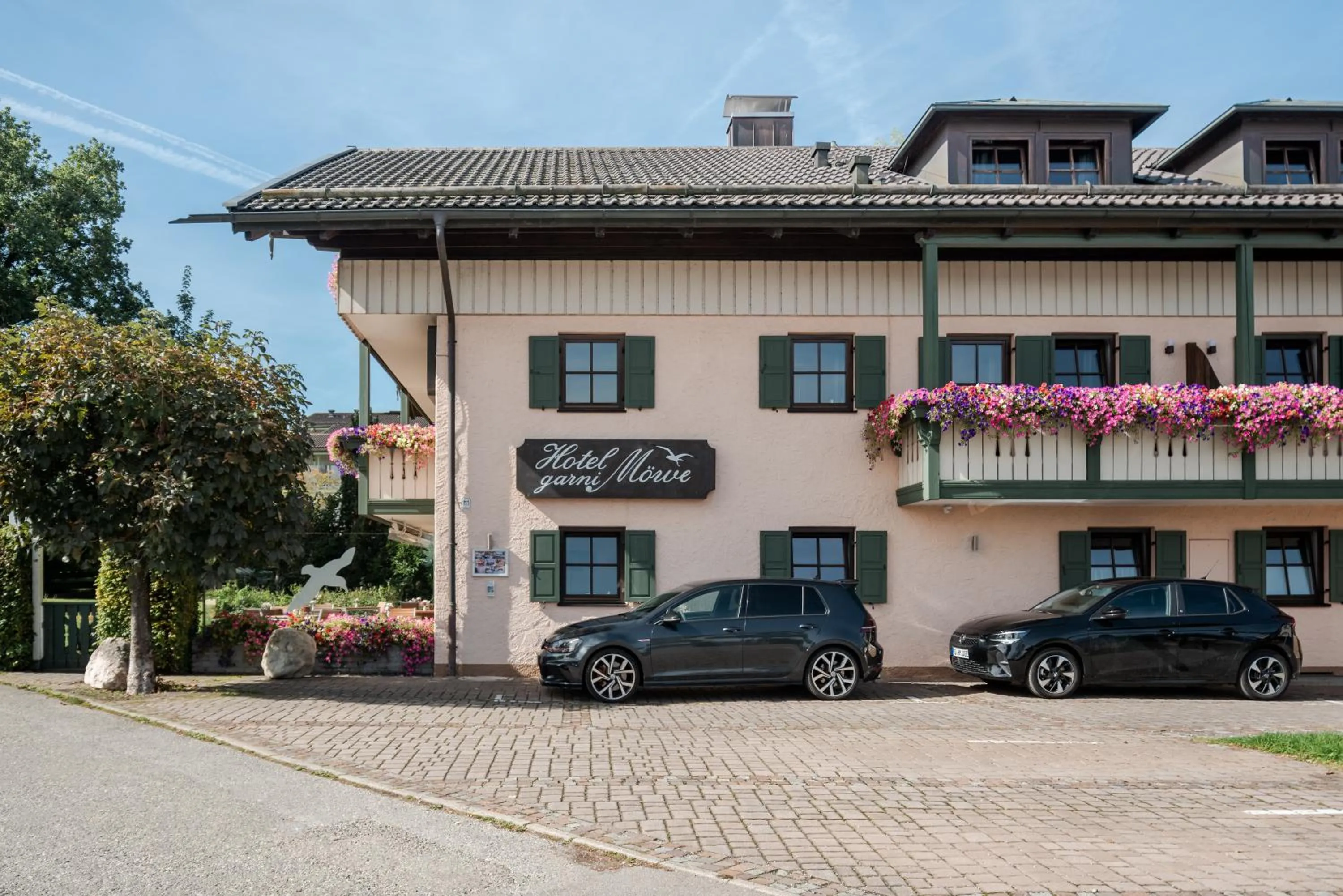 Property building in Hotel Garni Möwe am See