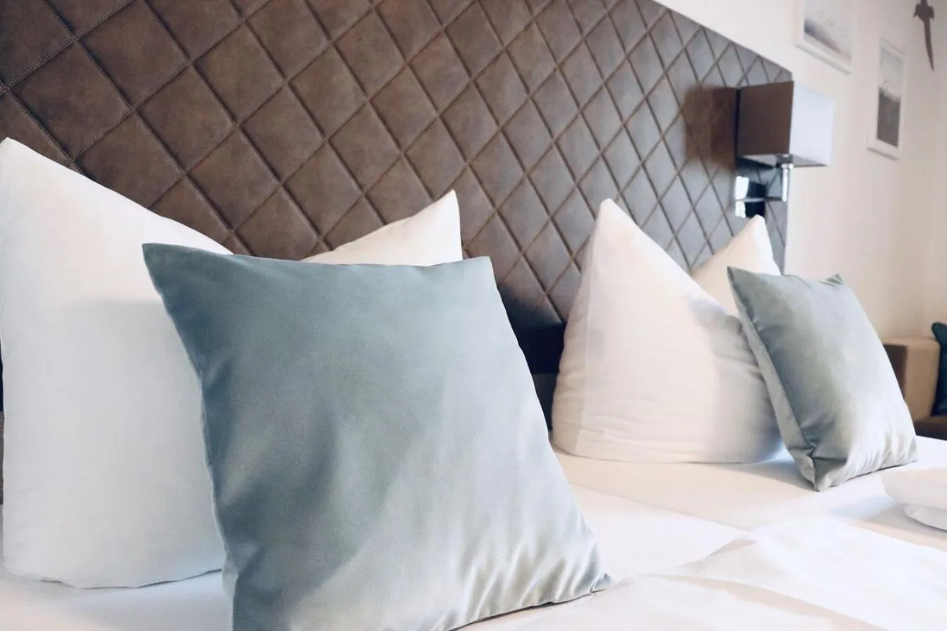 Decorative detail, Bed in Hotel Garni Möwe am See