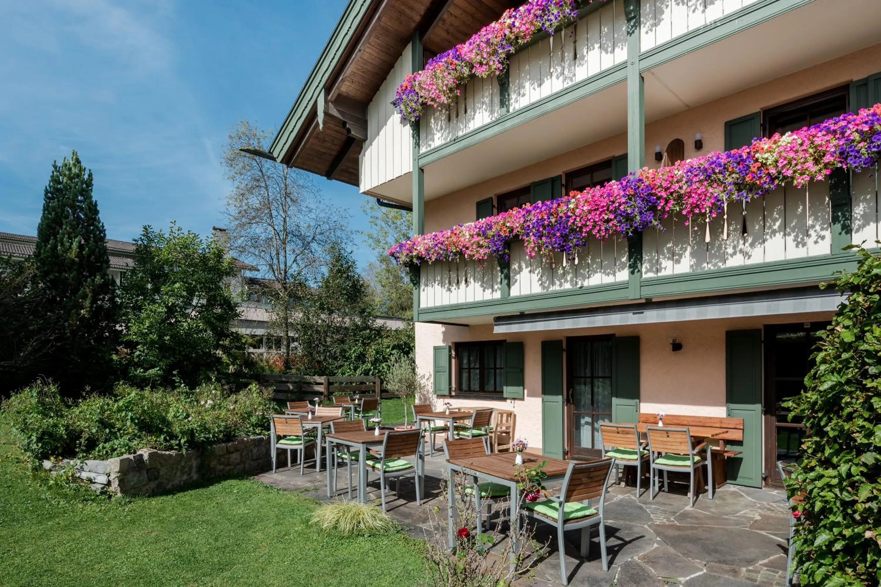 Property building in Hotel Garni Möwe am See