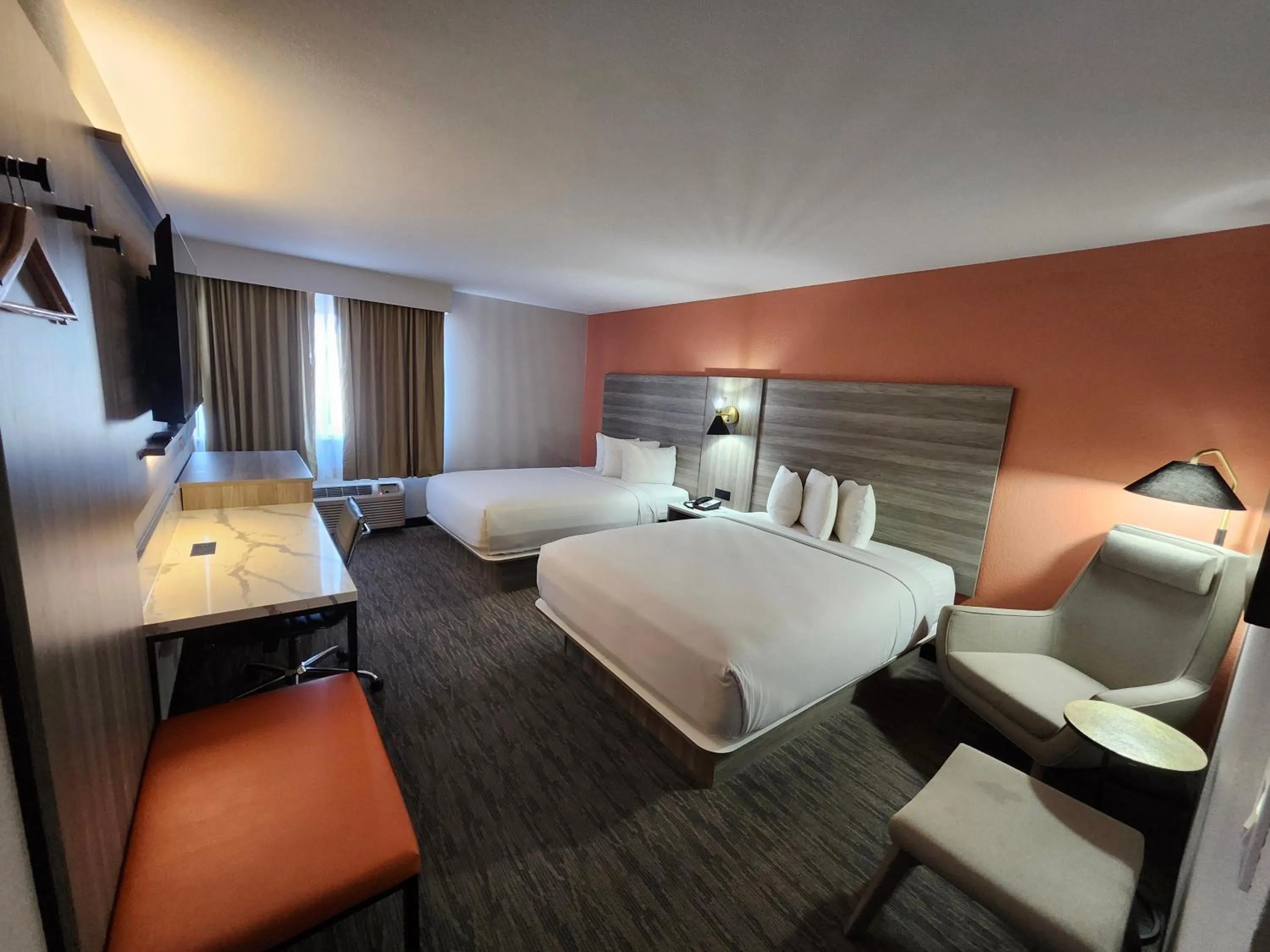 The Grand Inn Peoria