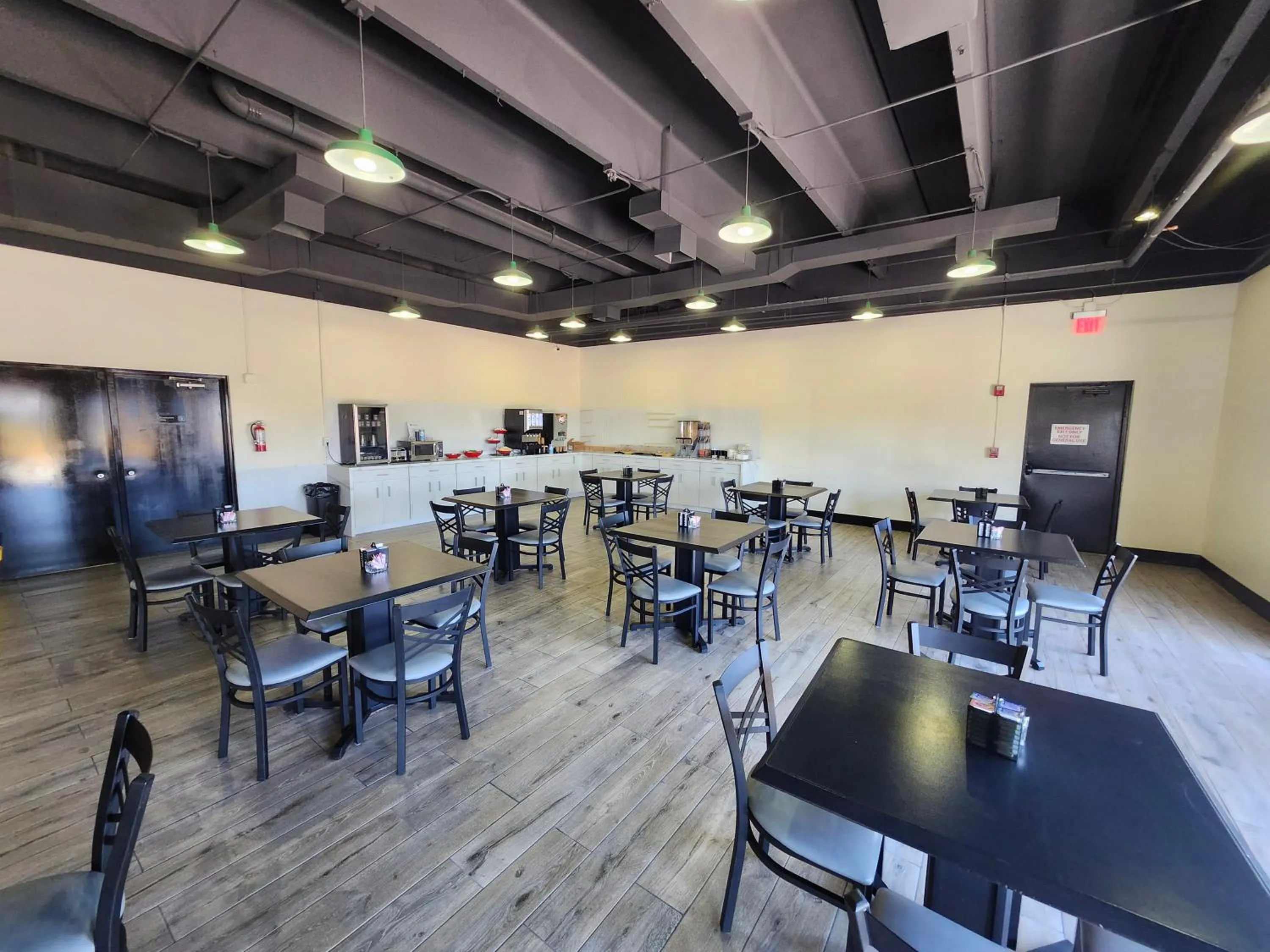 The Grand Inn Peoria