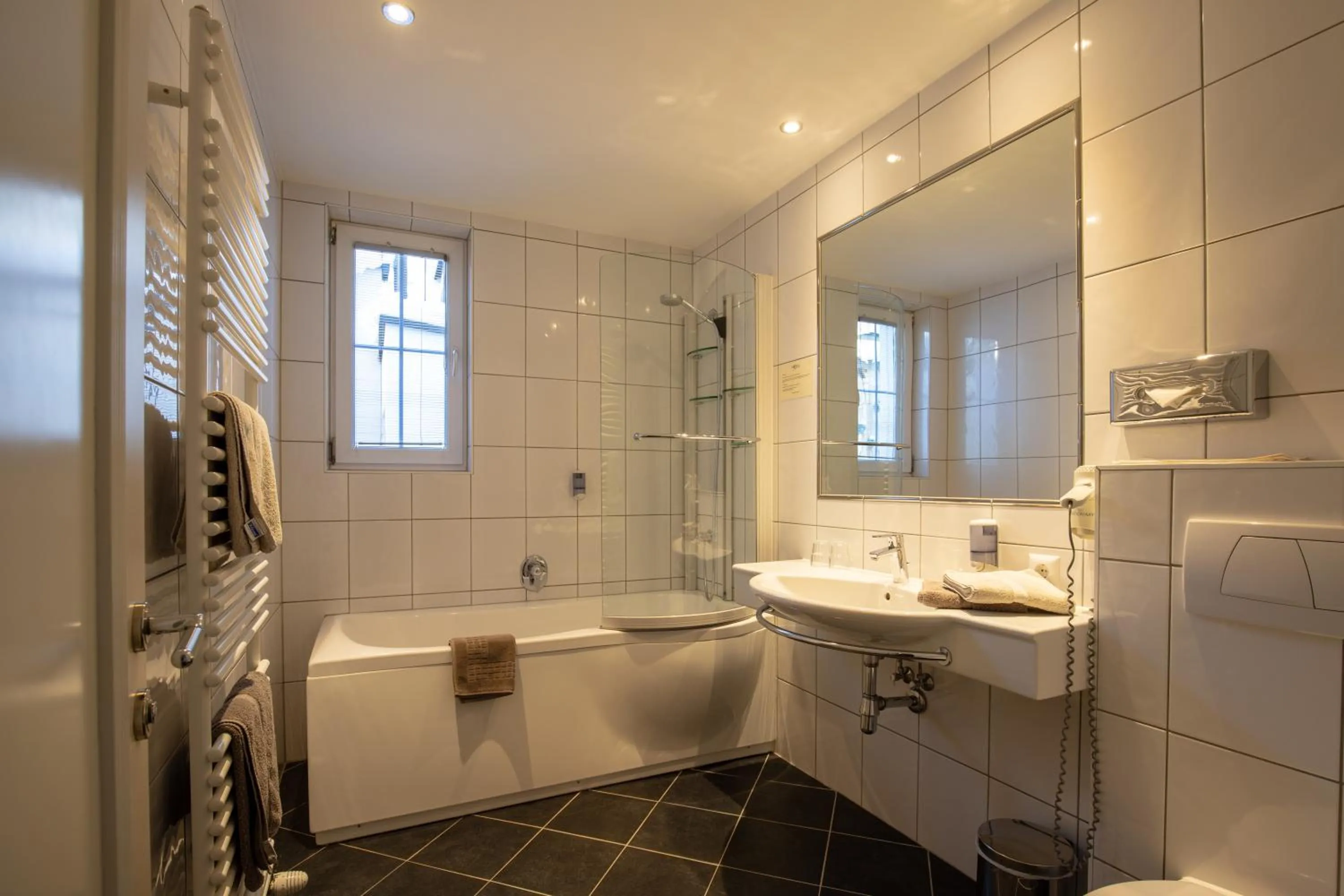 Bathroom in The Hotel - himmlisch wohlfühlen