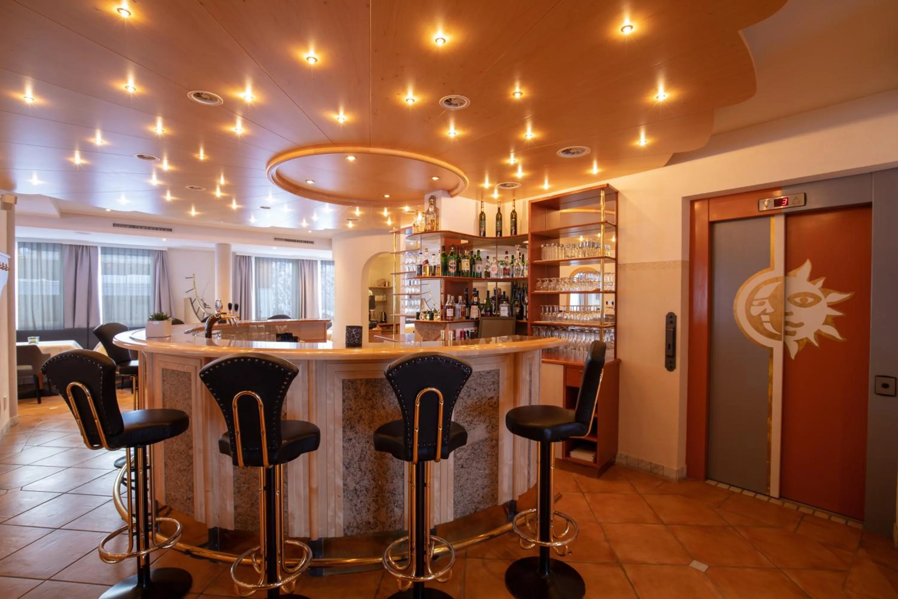 Lounge or bar in The Hotel - himmlisch wohlfühlen