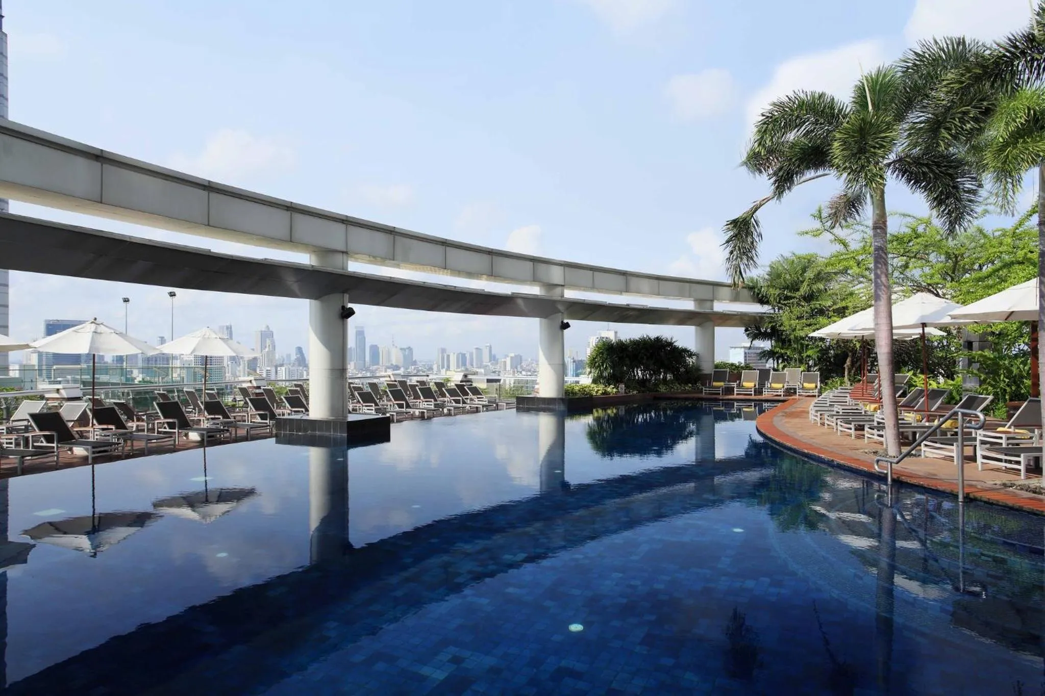 Swimming pool in Centara Grand At CentralWorld