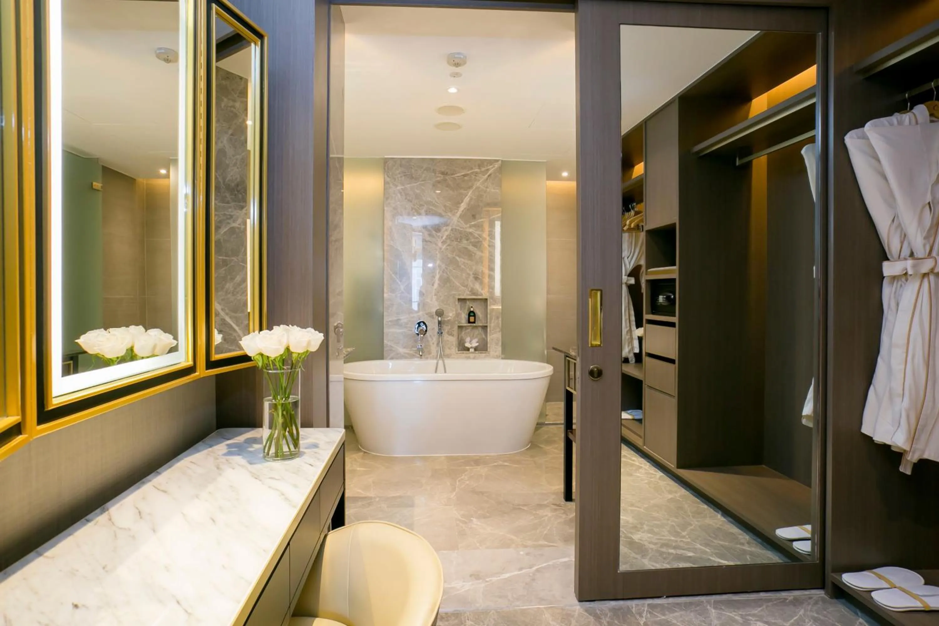 Photo of the whole room in Centara Grand At CentralWorld