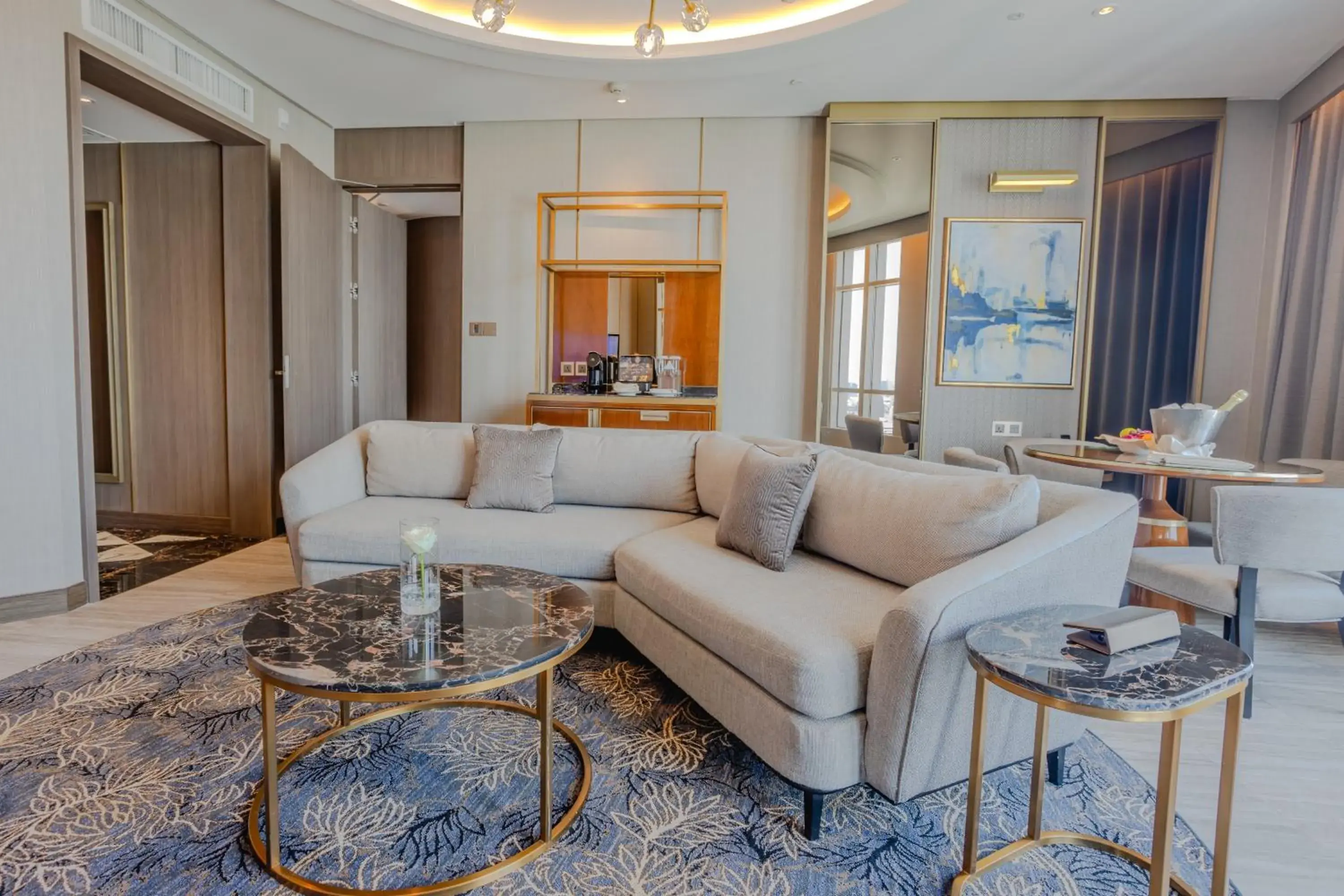 Executive Corner Suite in Centara Grand At CentralWorld Executive Corner Suite in Centara Grand At CentralWorld