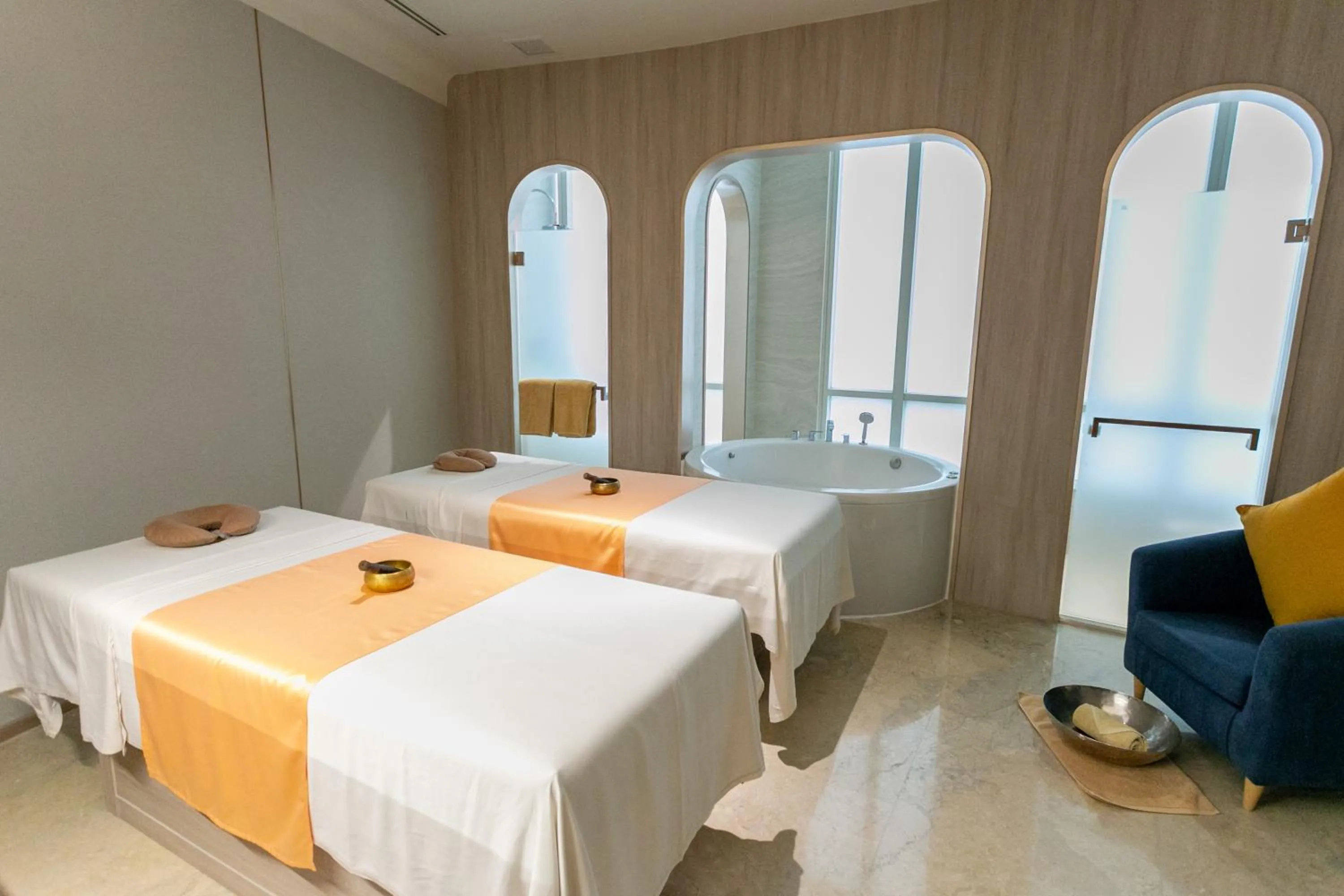 Spa and wellness centre/facilities, Bed in Centara Grand At CentralWorld