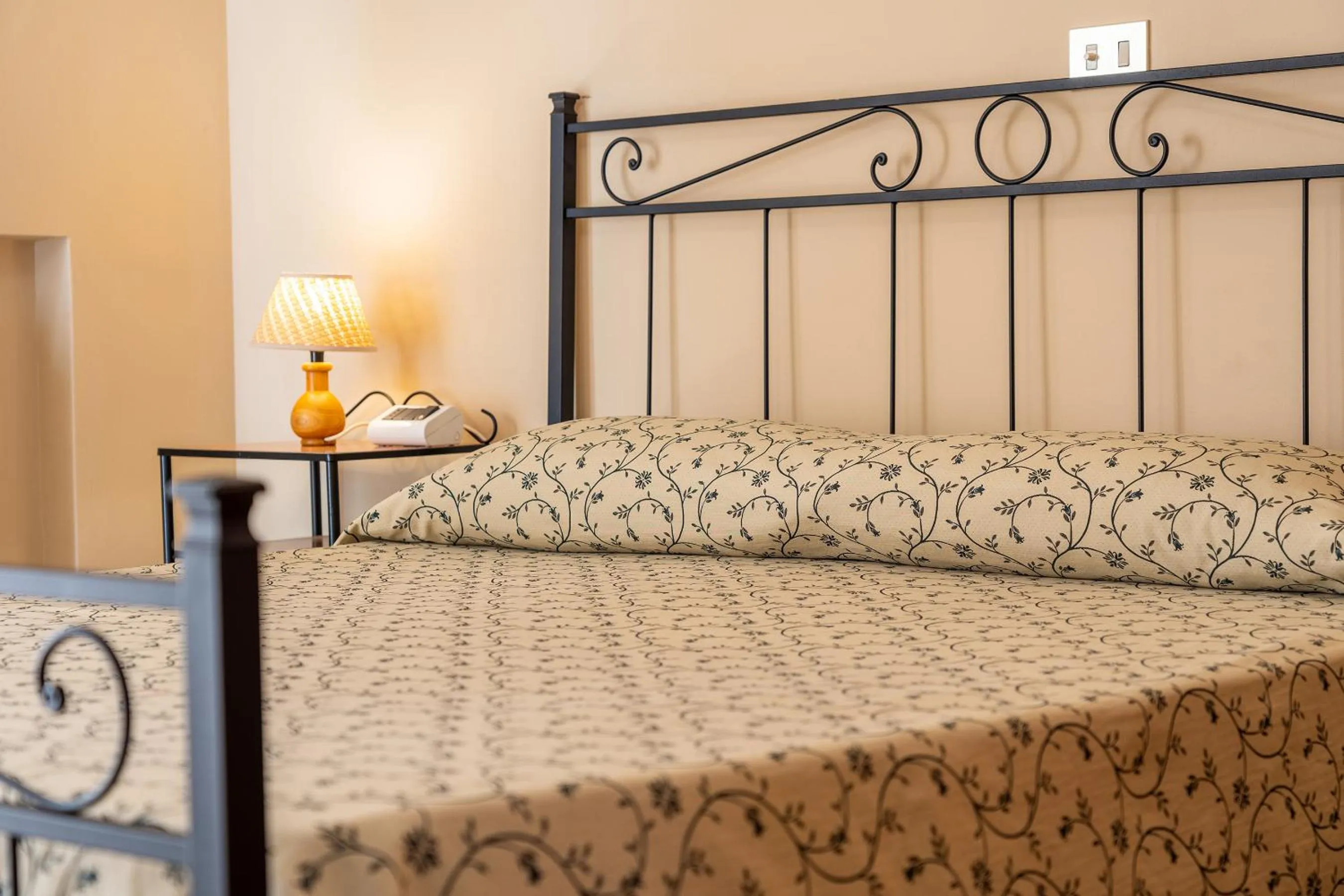 Bedroom, Bed in Hotel Trasimeno