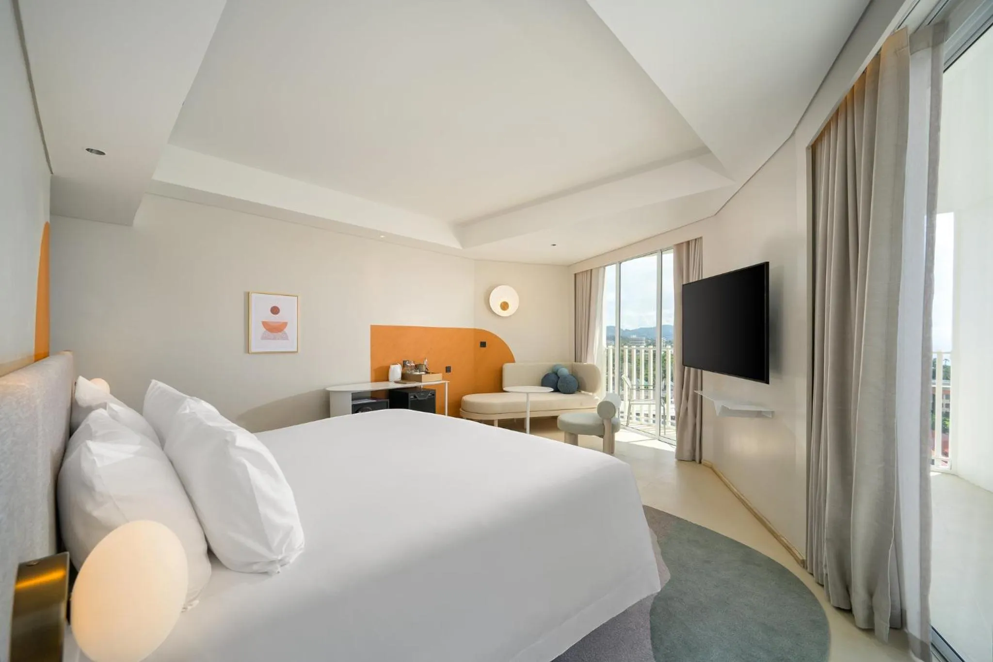 Photo of the whole room, Bed in Centara Karon Resort Phuket