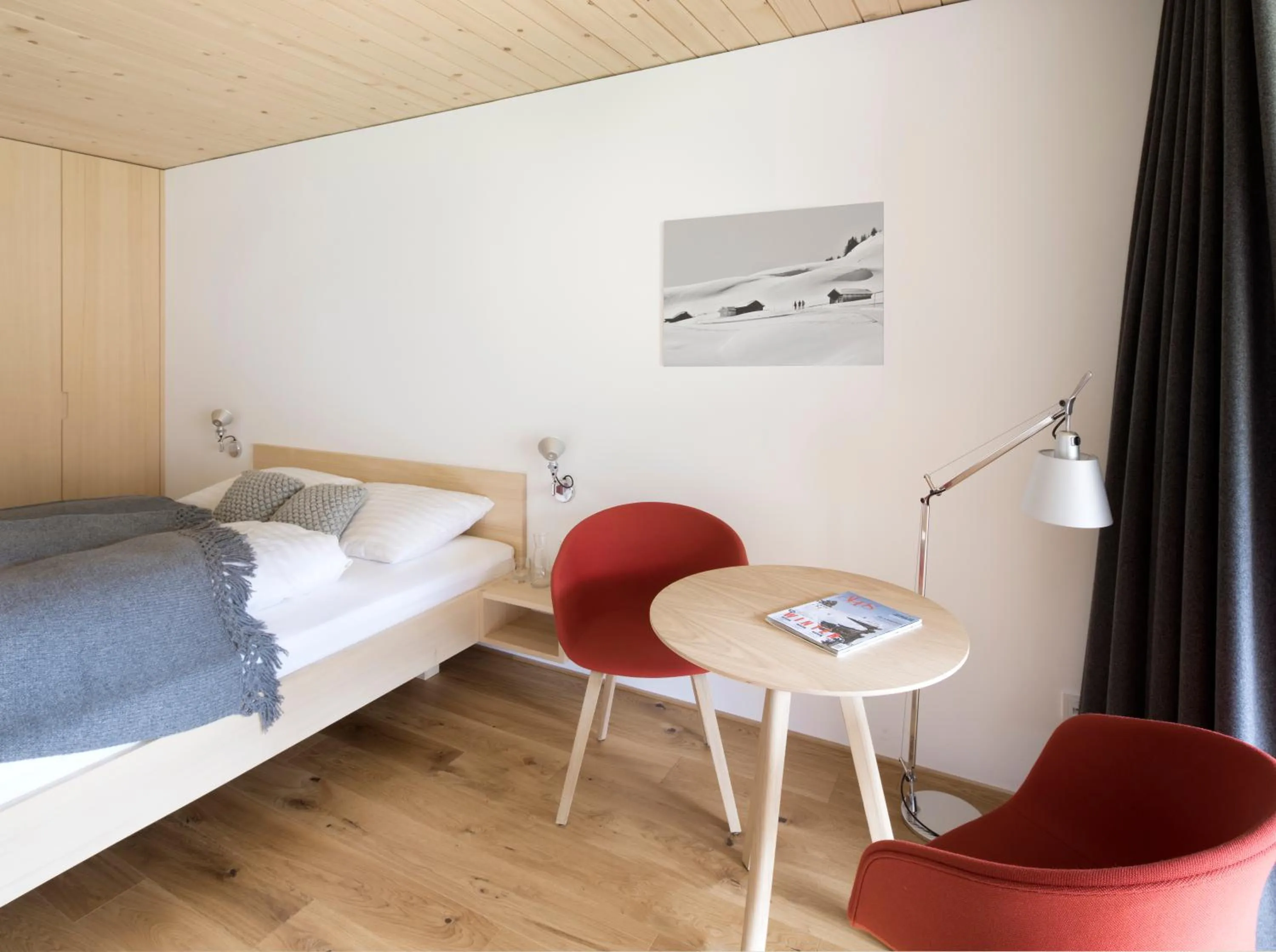 Bed in Hotel Tannahof