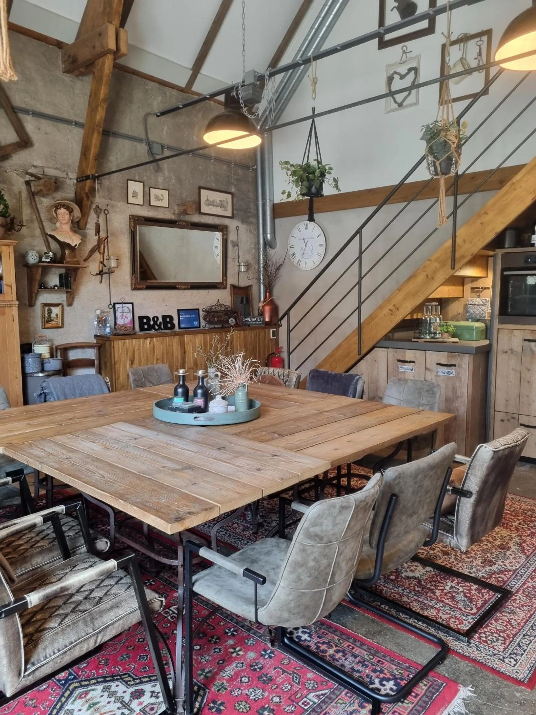 Communal lounge/ TV room in Bed & Breakfast aan de Beek