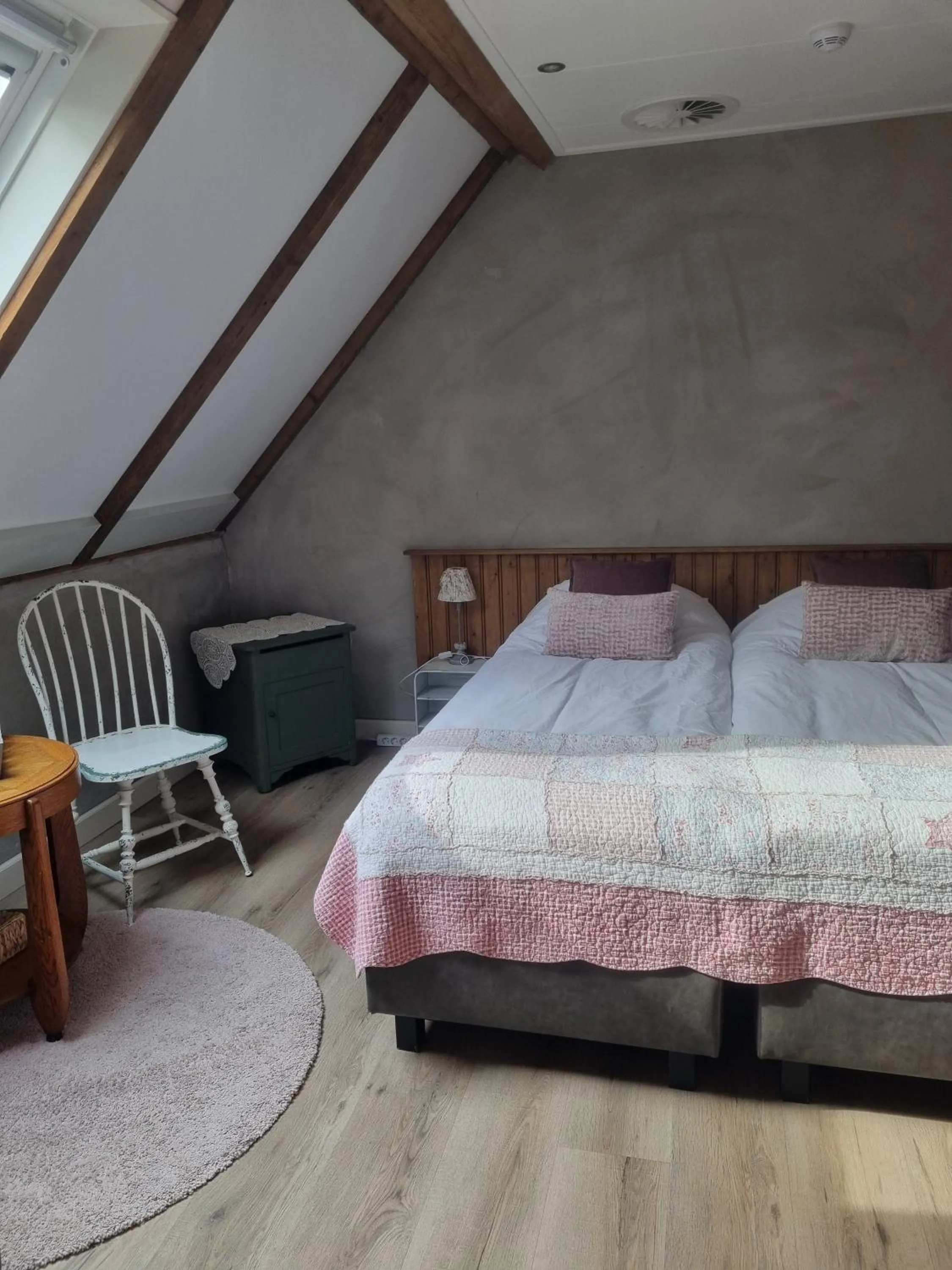 Bedroom, Bed in Bed & Breakfast aan de Beek