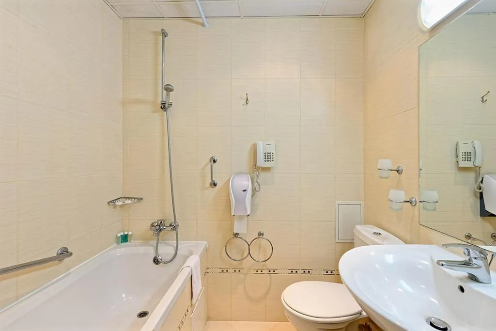 Bathroom in Augusta SPA Hotel