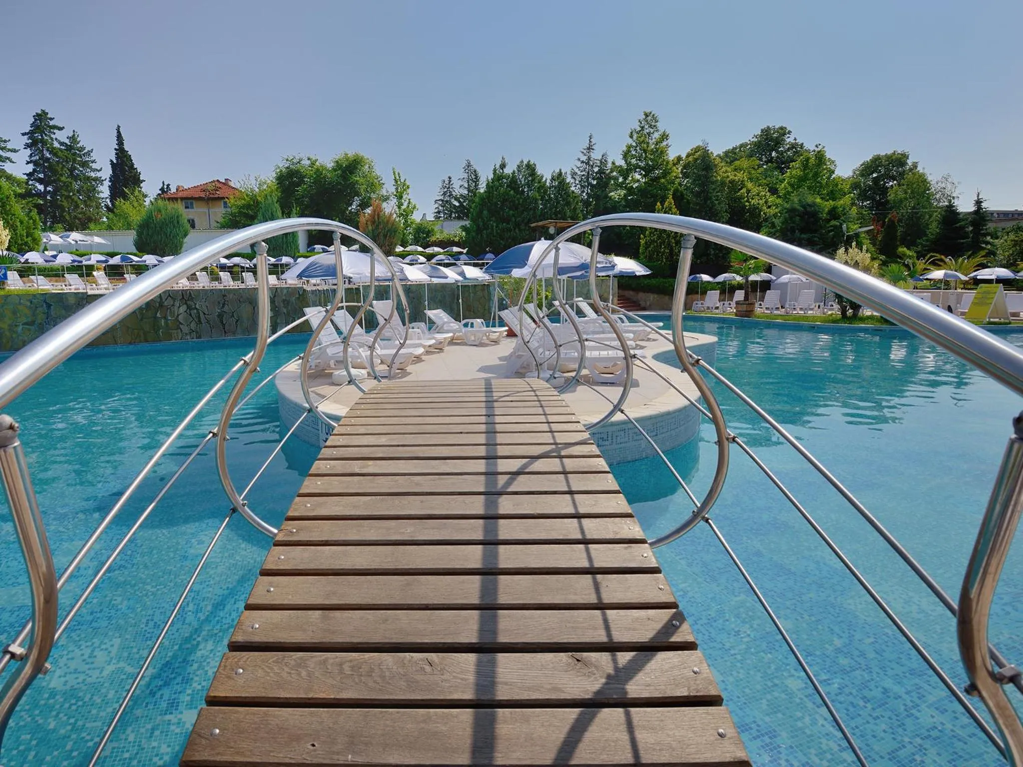 Swimming pool in Augusta SPA Hotel