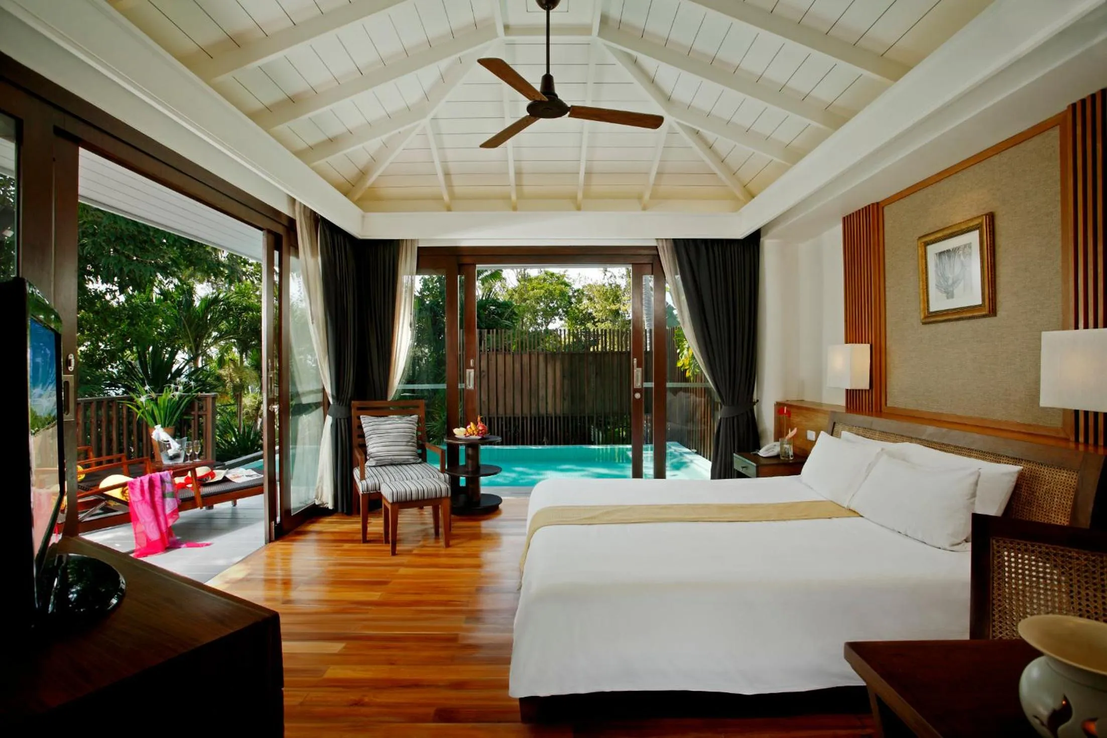 Photo of the whole room, Bed in Centara Villas Samui - SHA Plus