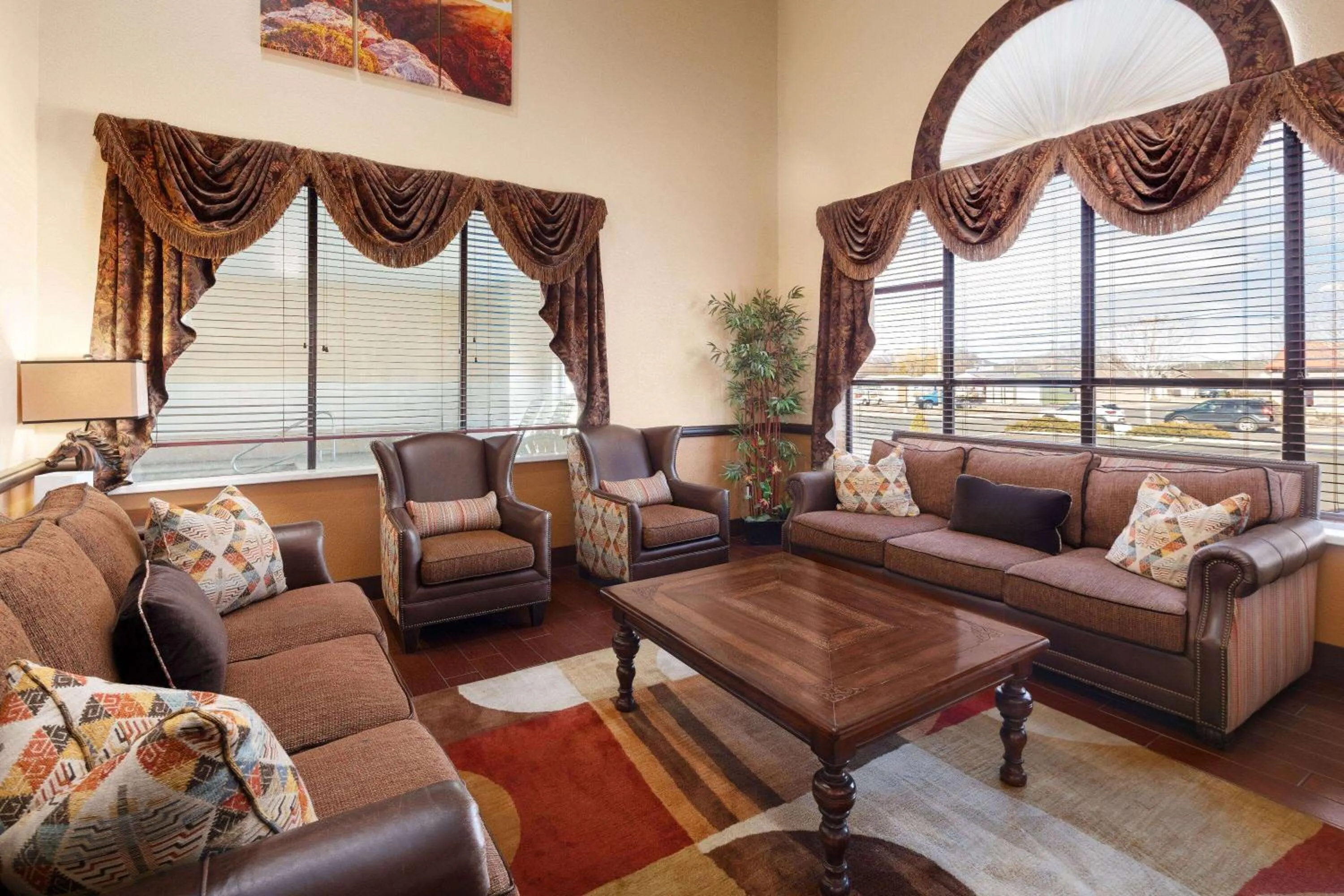 Lobby or reception in Howard Johnson by Wyndham Williams