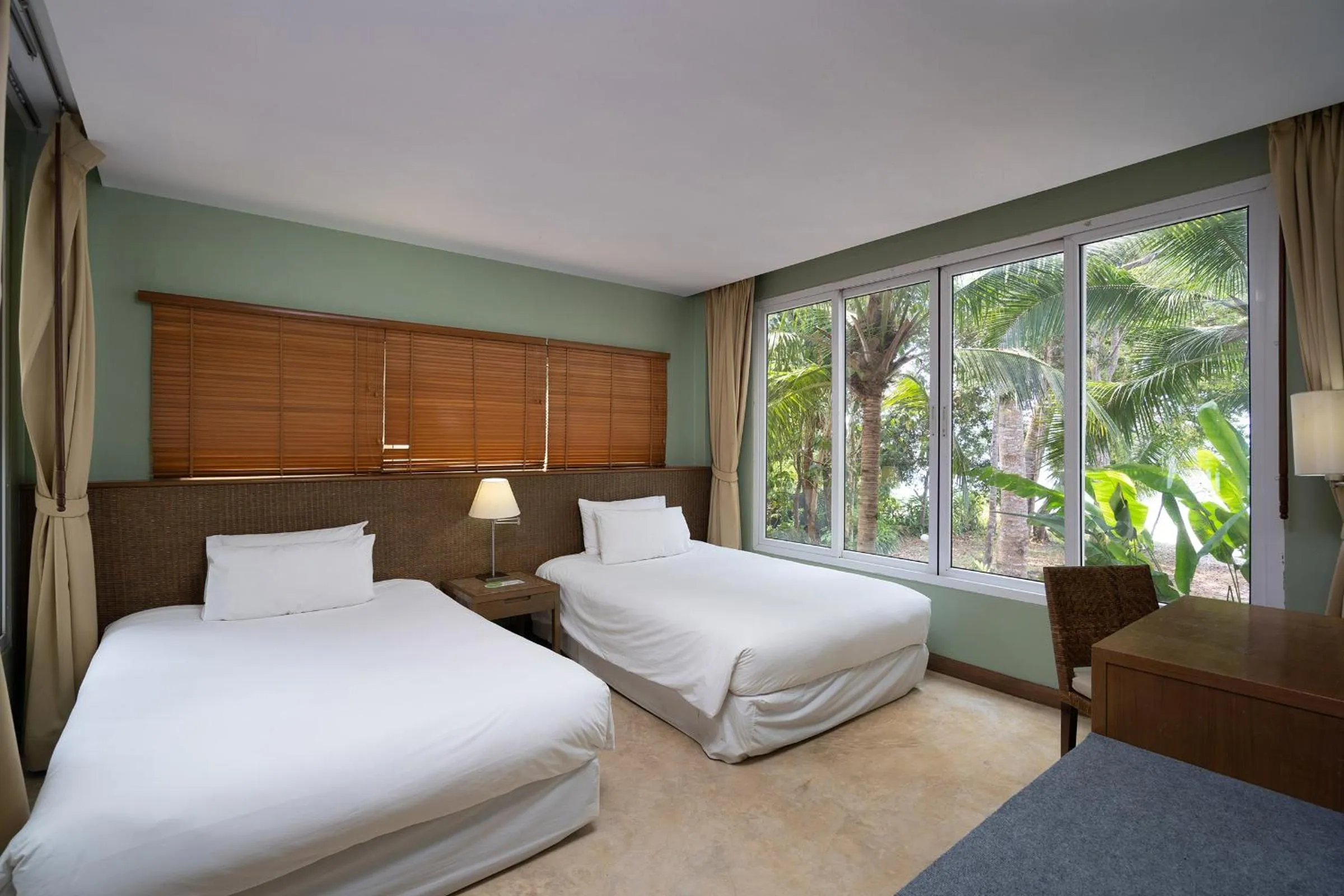 Bedroom, Bed in Centara Chaan Talay Resort And Villas Trat