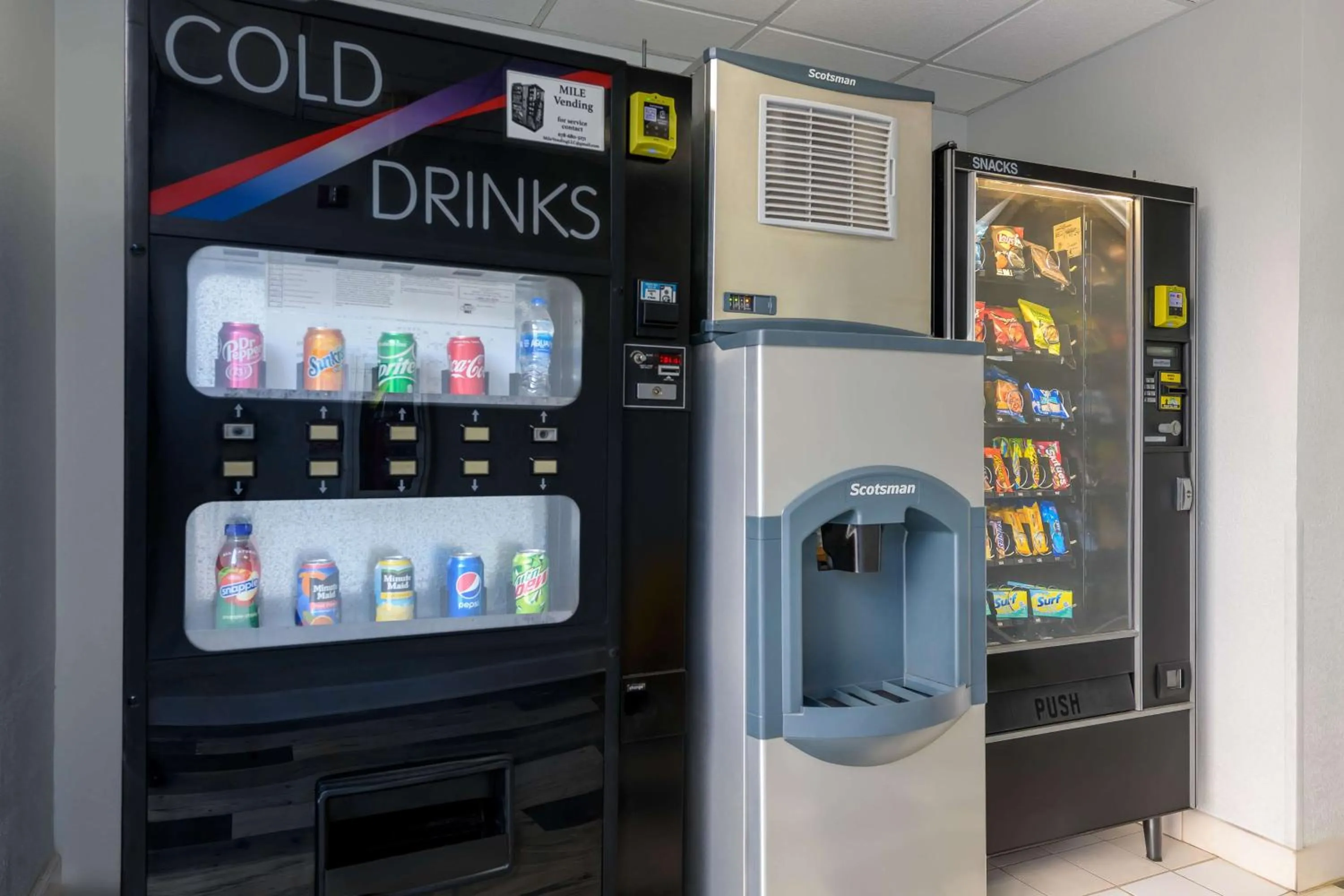 Property building in Motel 6 Dawsonville GA North GA Premium Outlets