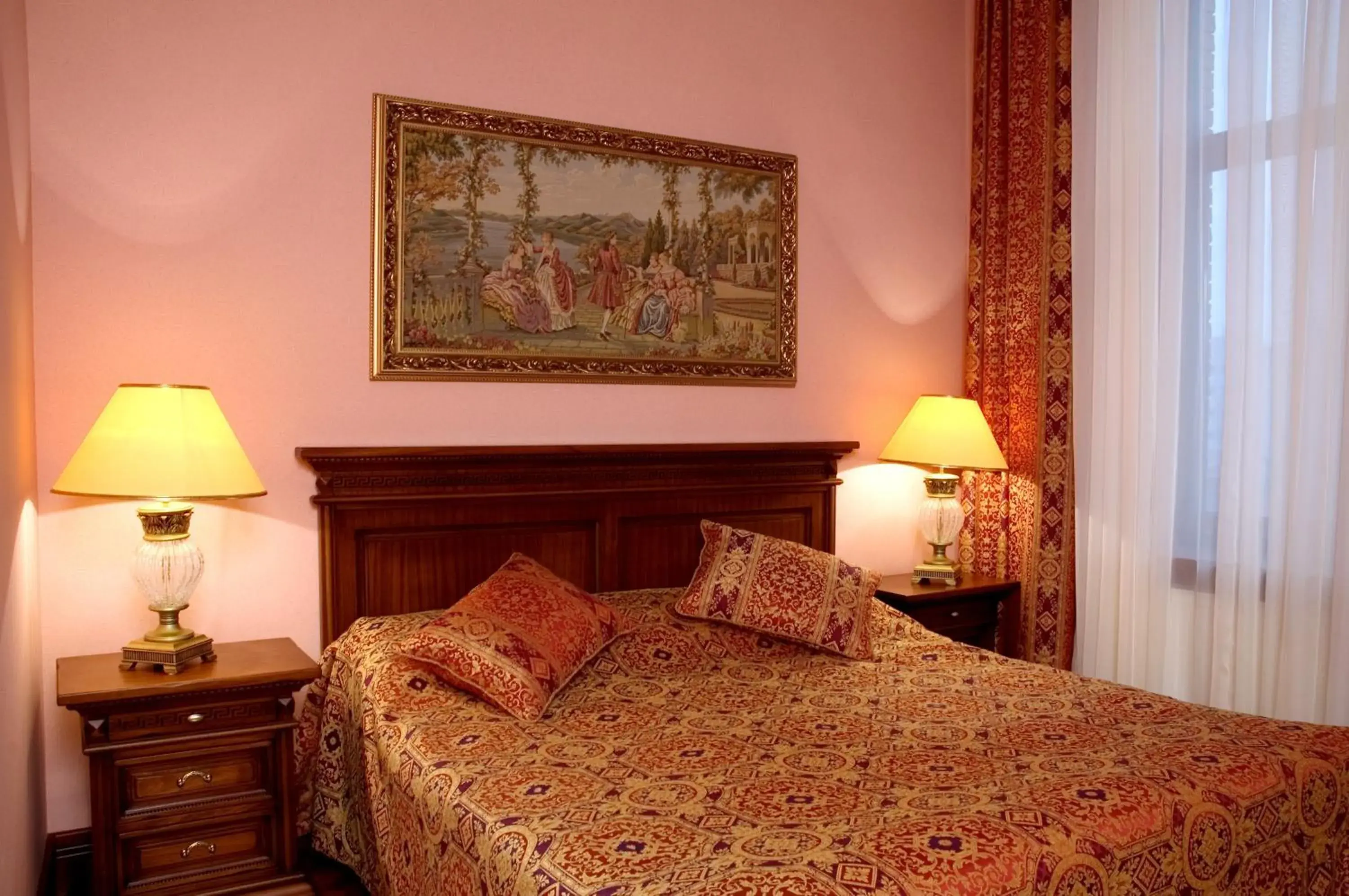 Superior Double Room - single occupancy in Optima Collection Dnipro Superior Double Room - single occupancy in Optima Collection Dnipro