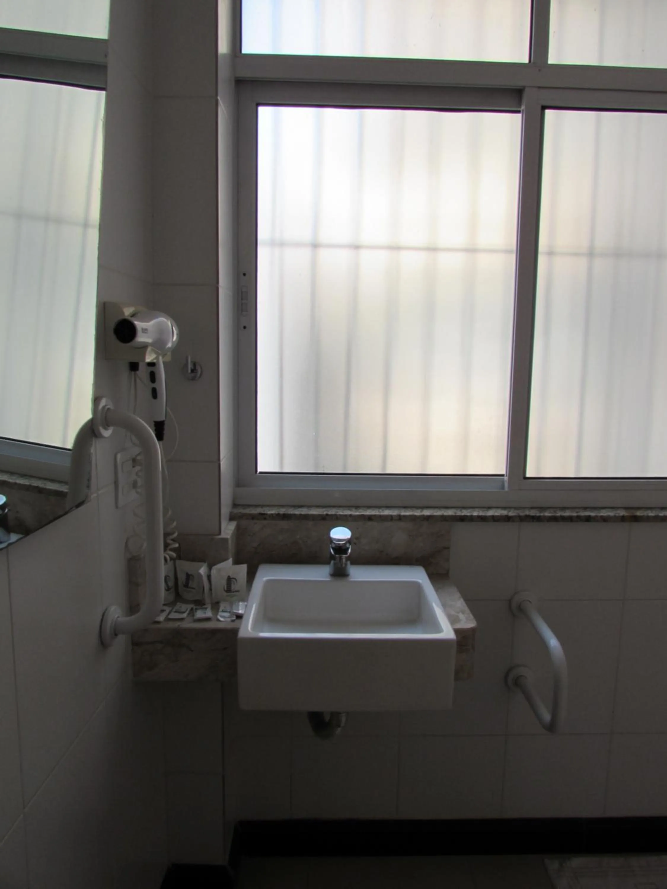 Hotel Urbis a 10 minutos Rua 25 de Março, Brás,Bom Retiro,a 2 minutos do Mirante Sampa Sky