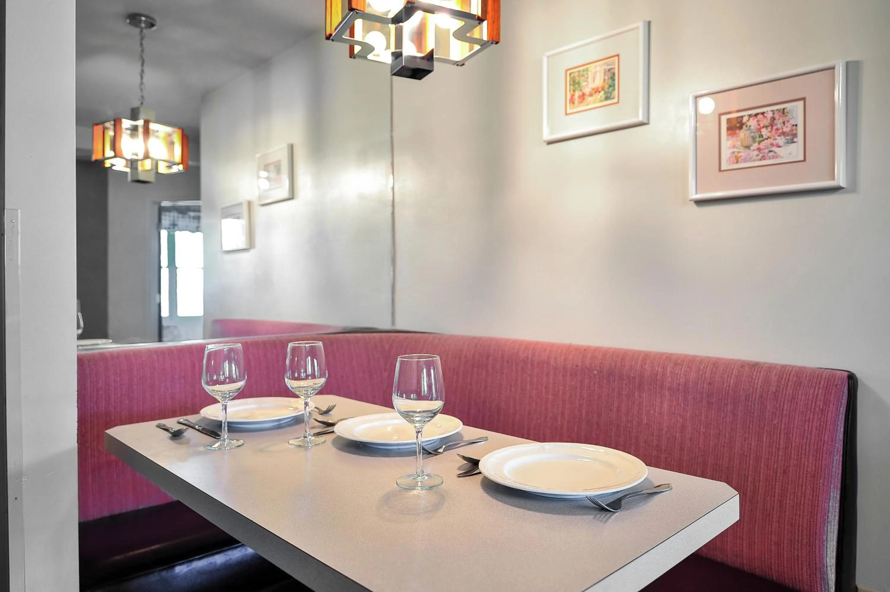 Dining area in The Historic Crag's Lodge