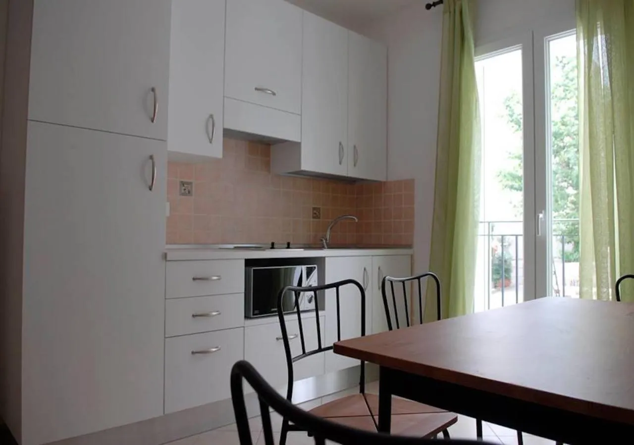 Kitchen or kitchenette in Residence Meeting