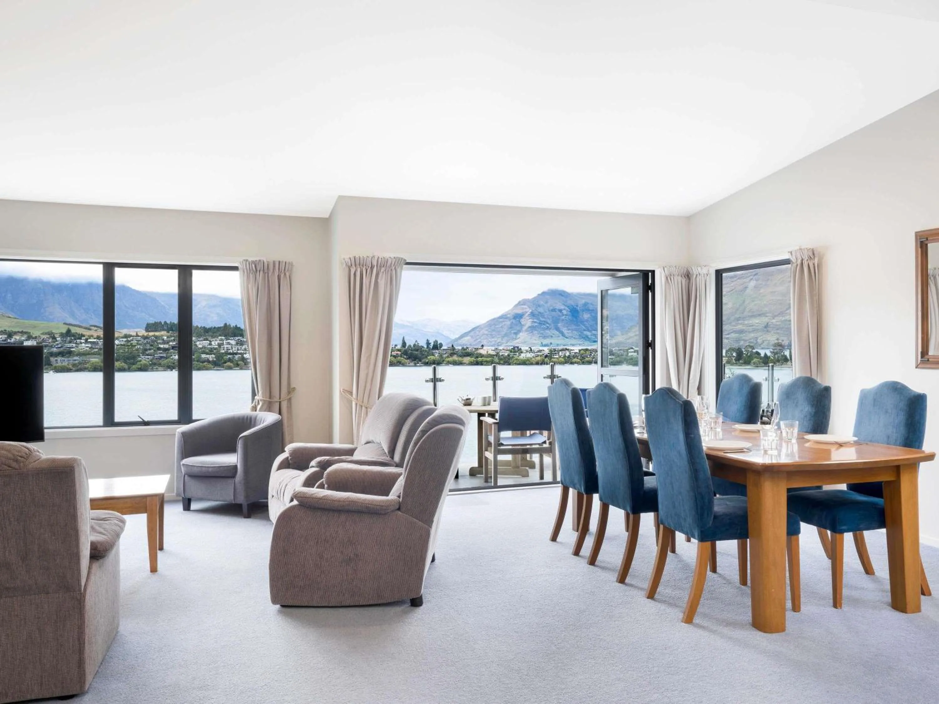 Other in Mantra The Point