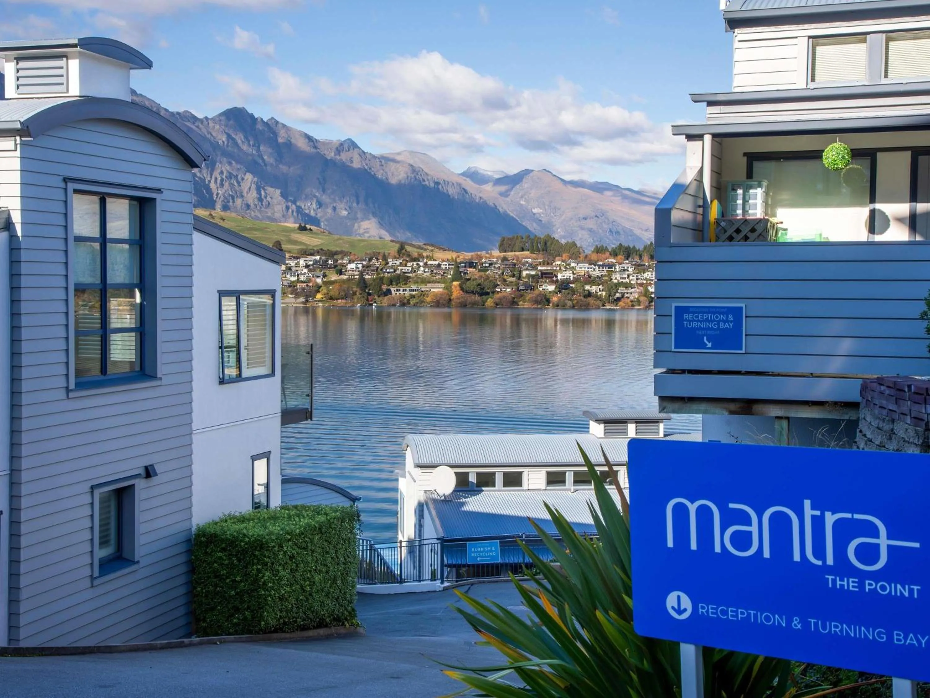 Property building in Mantra The Point