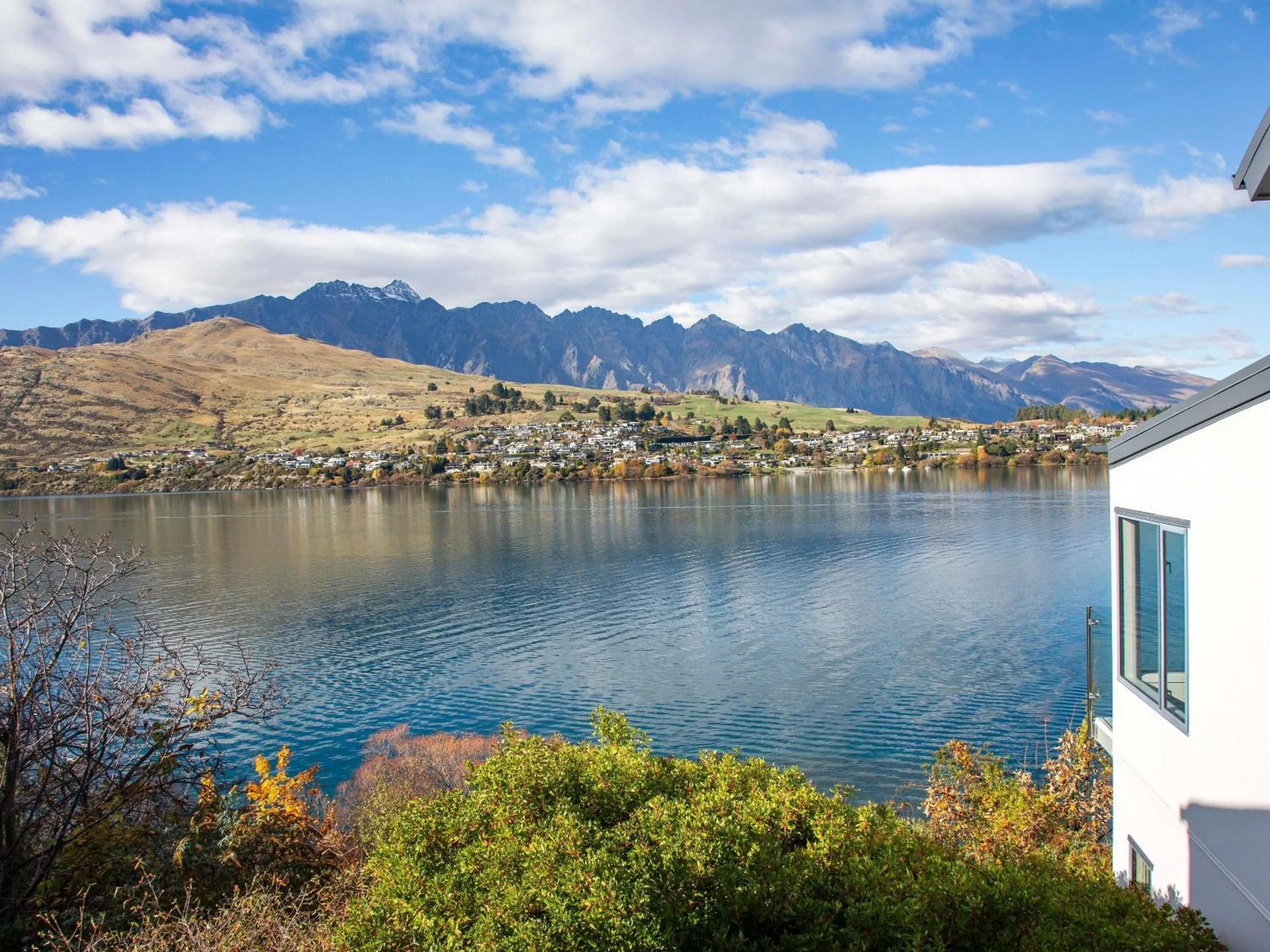 Other in Mantra The Point