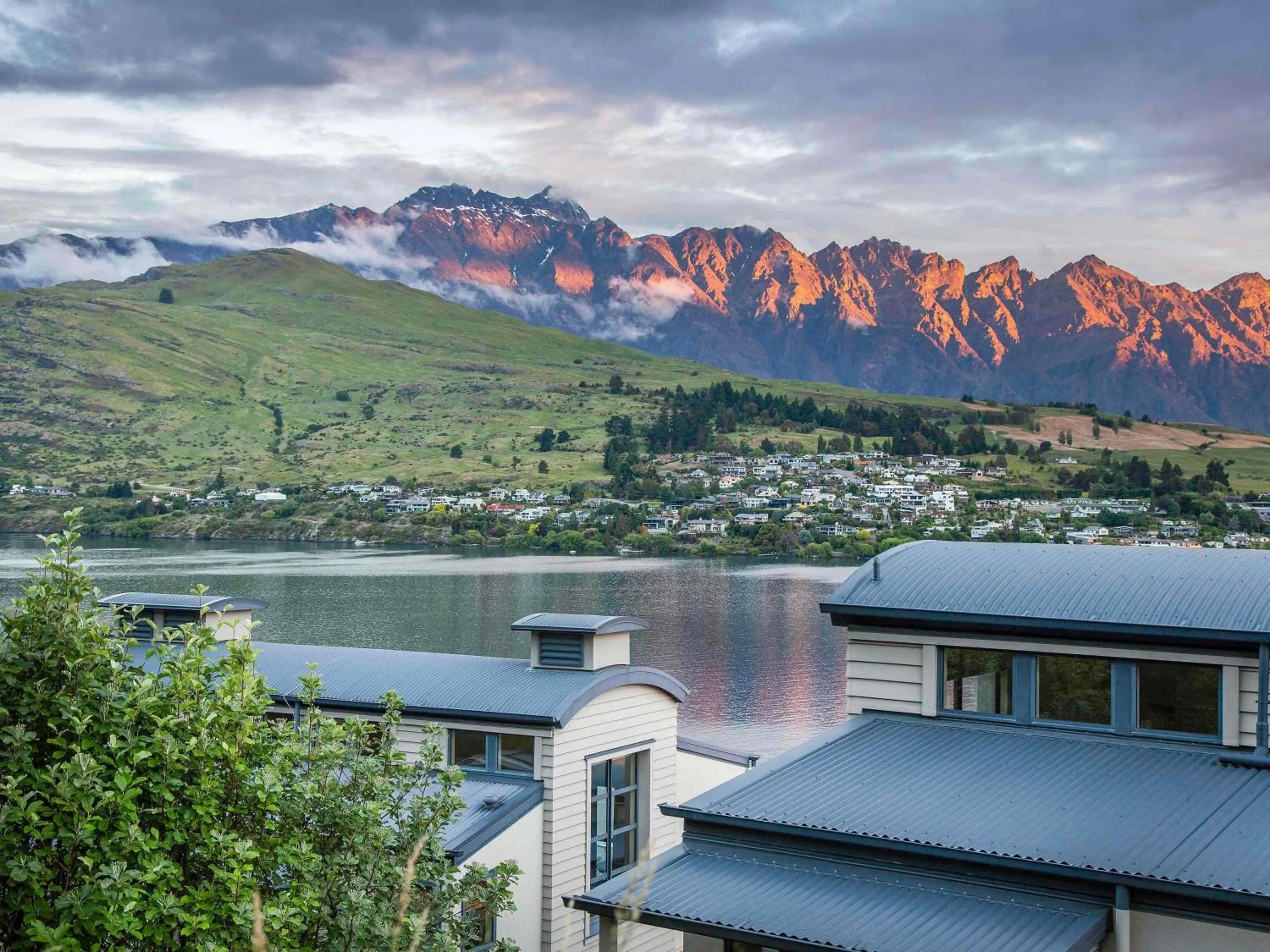 Other in Mantra The Point